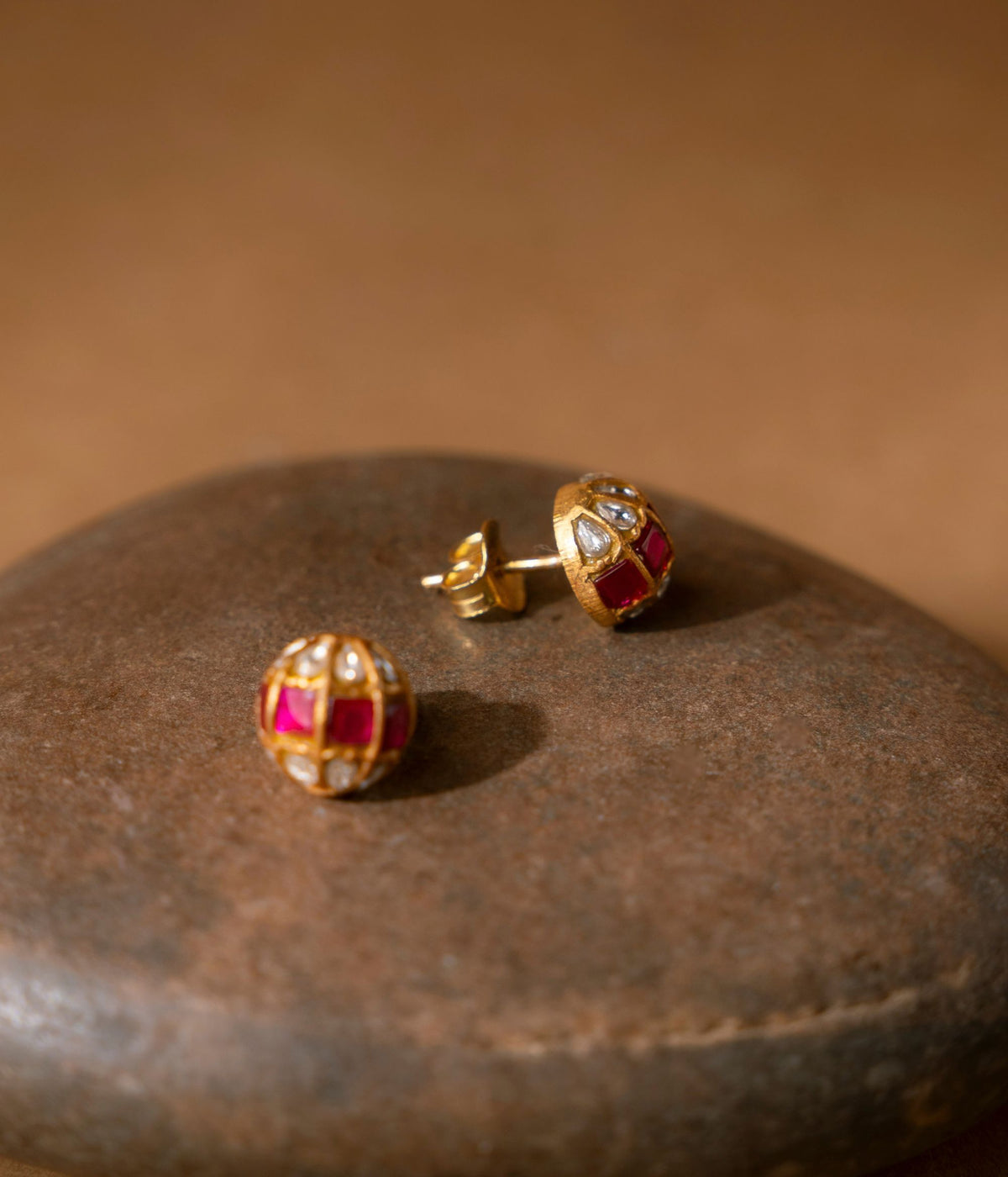 Luxury-silver-jewellery-studs-Chennai.jpg