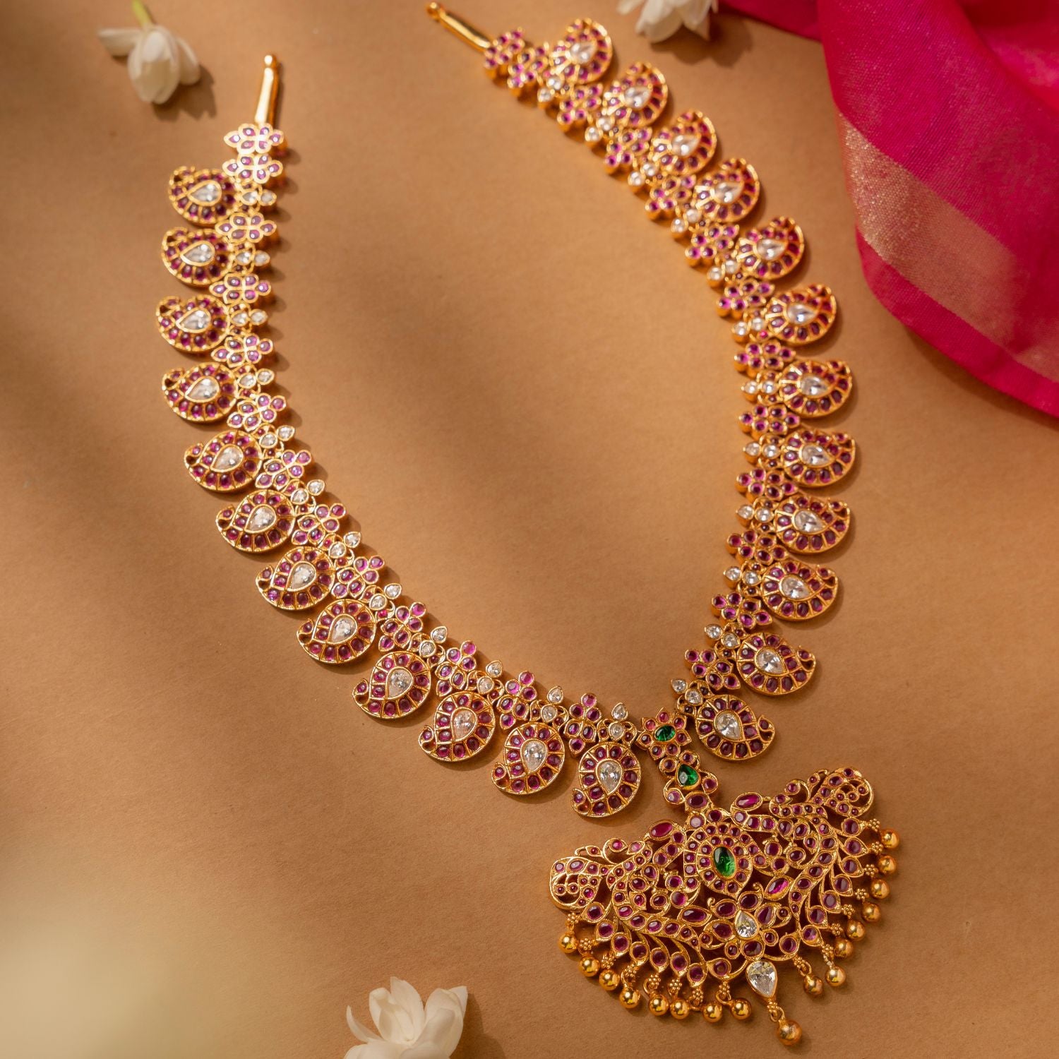 Exquisite-silver-jewellery-necklace-Chennai.jpg