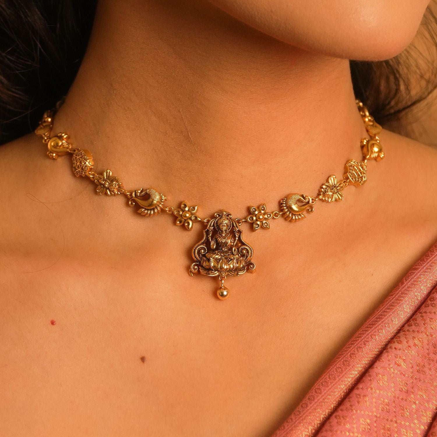 Traditional-silver-jewellery-choker-Chennai.jpg
