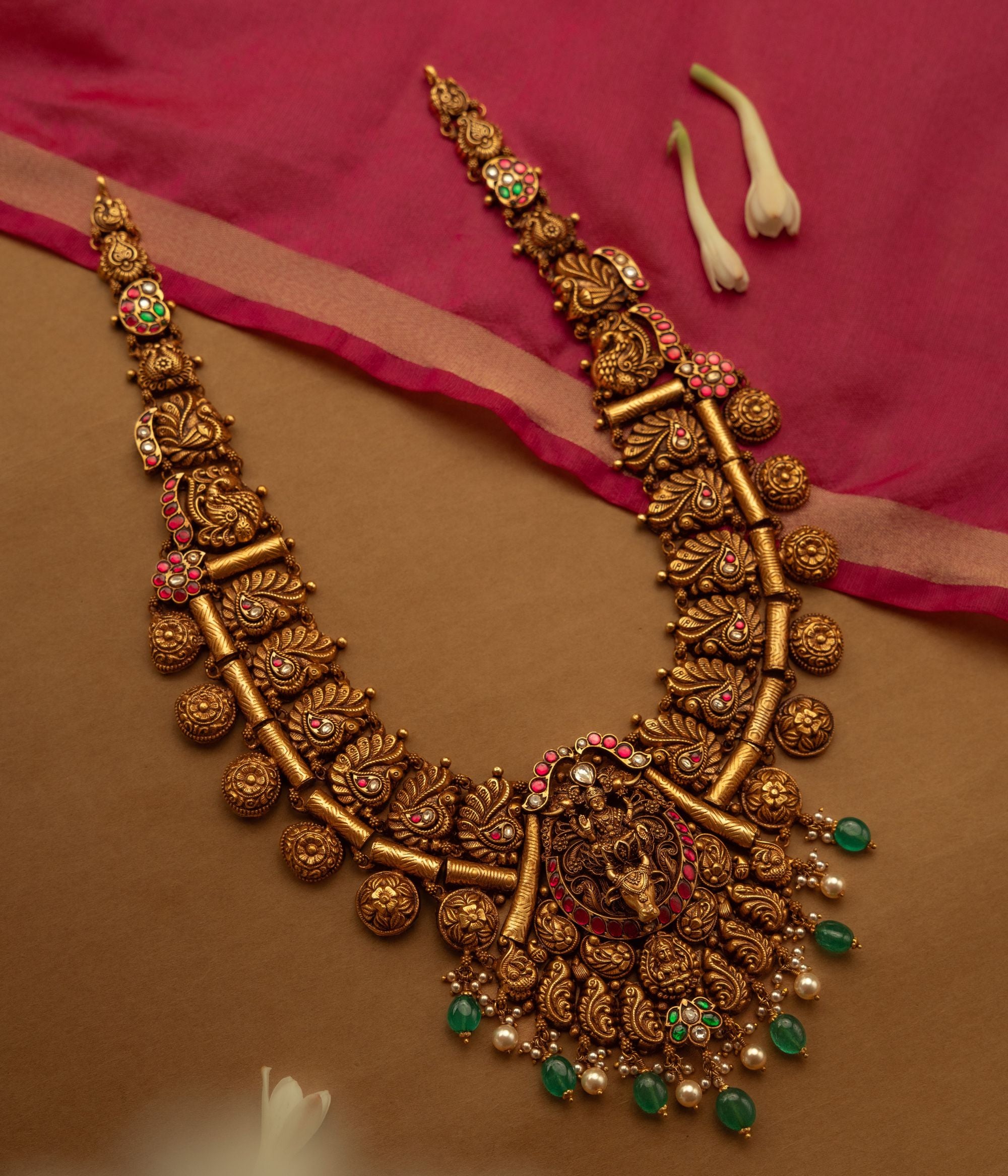 Luxury-silver-jewellery-necklace-chennai.jpg