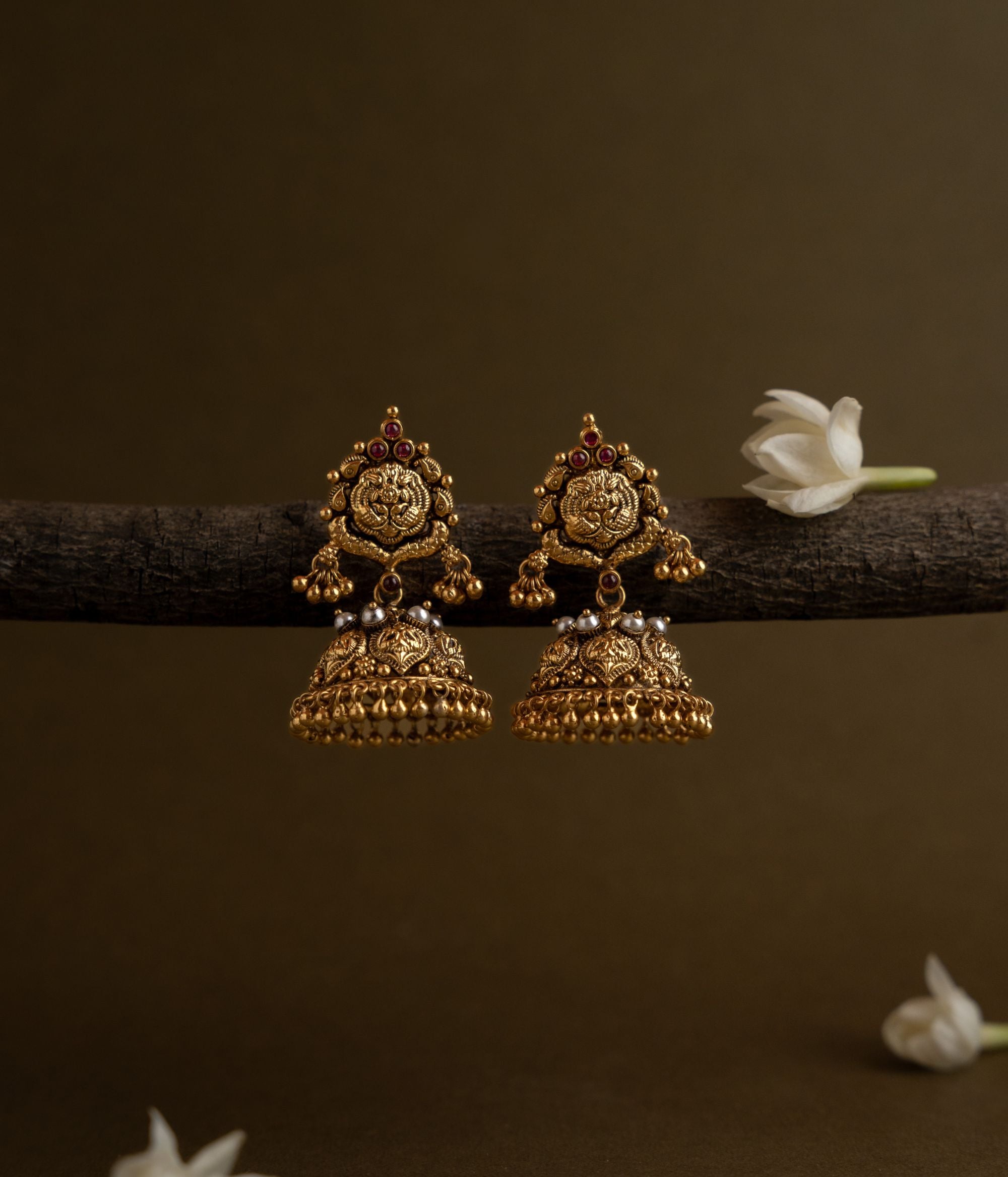 Luxury-silver-jewellery-earrings-Chennai.jpg