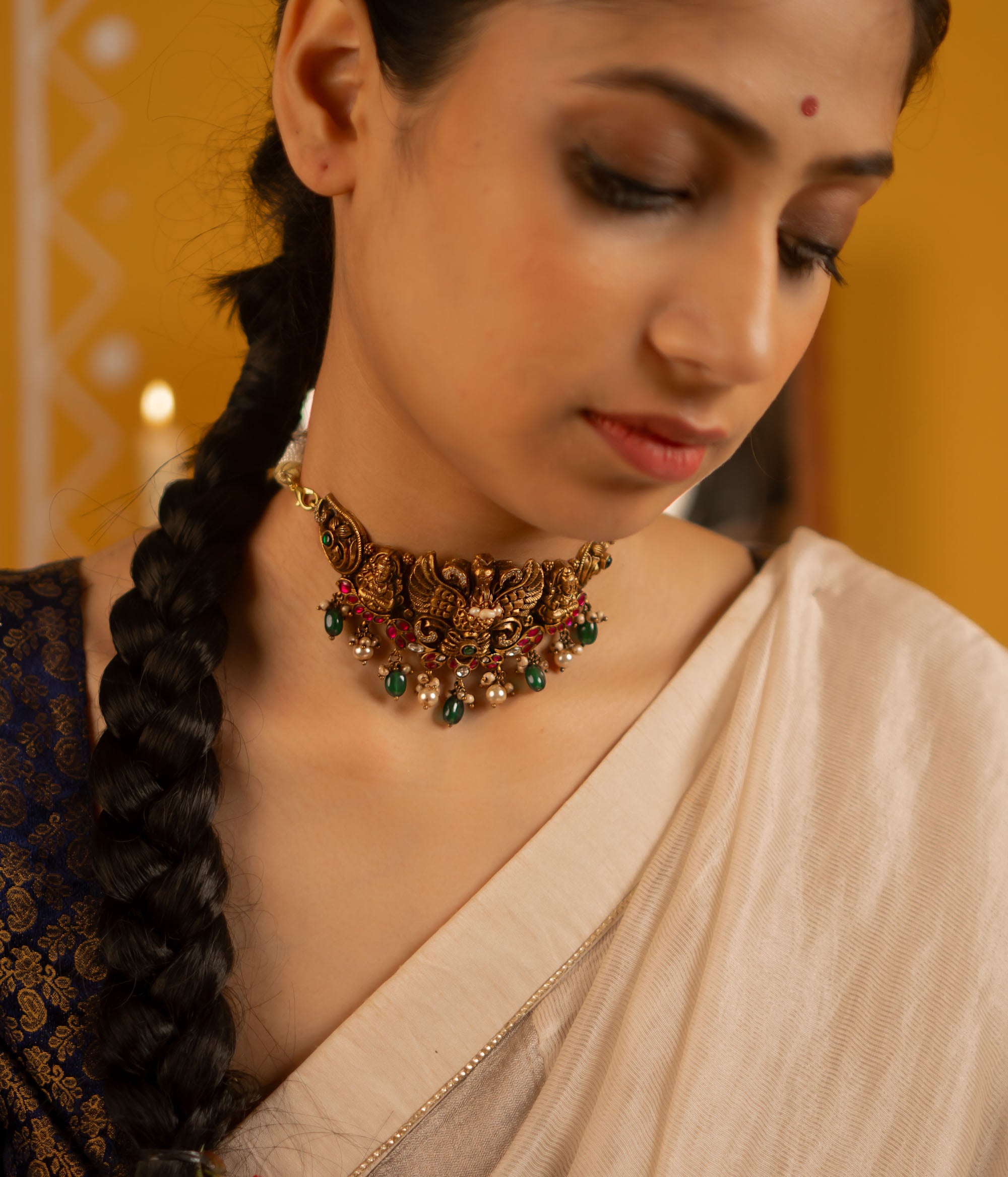 Netra Choker