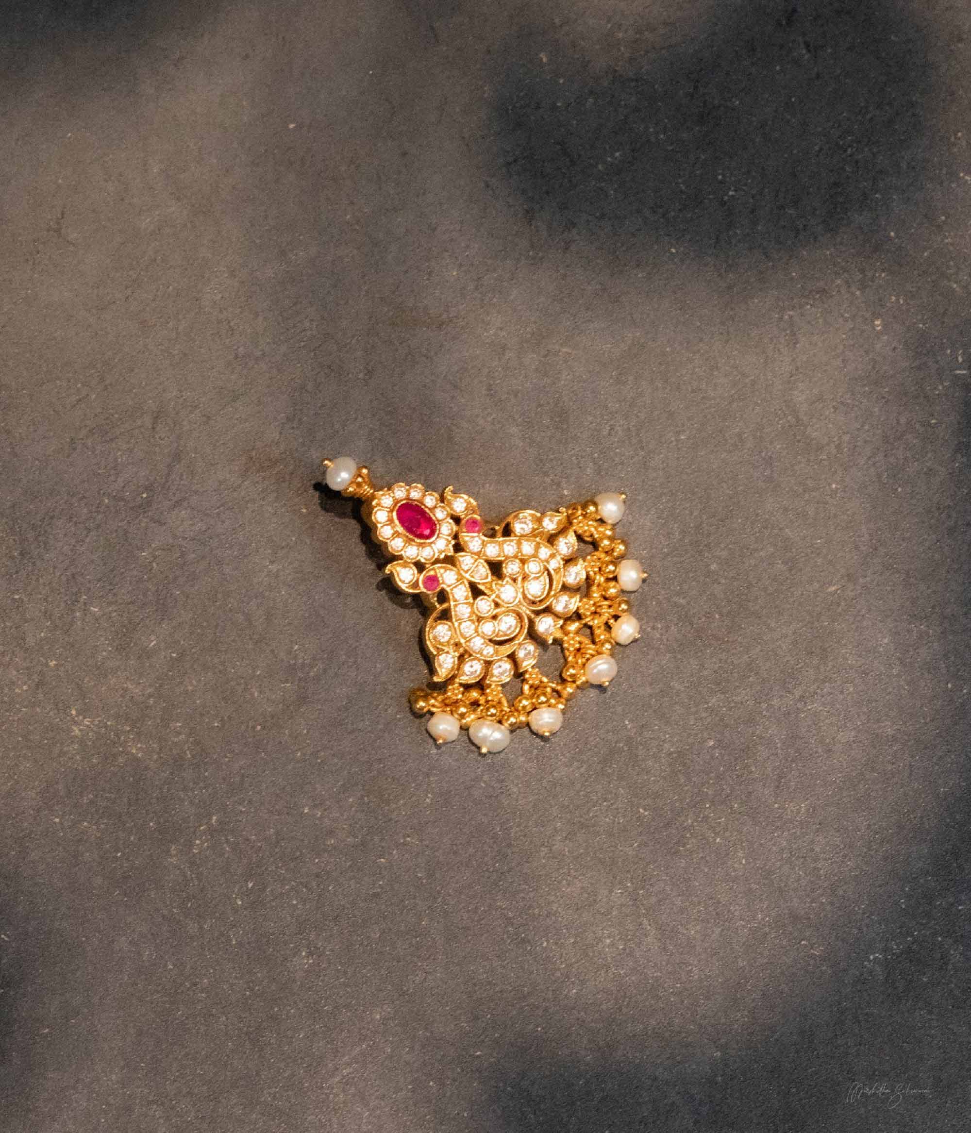 Niyana Pendant