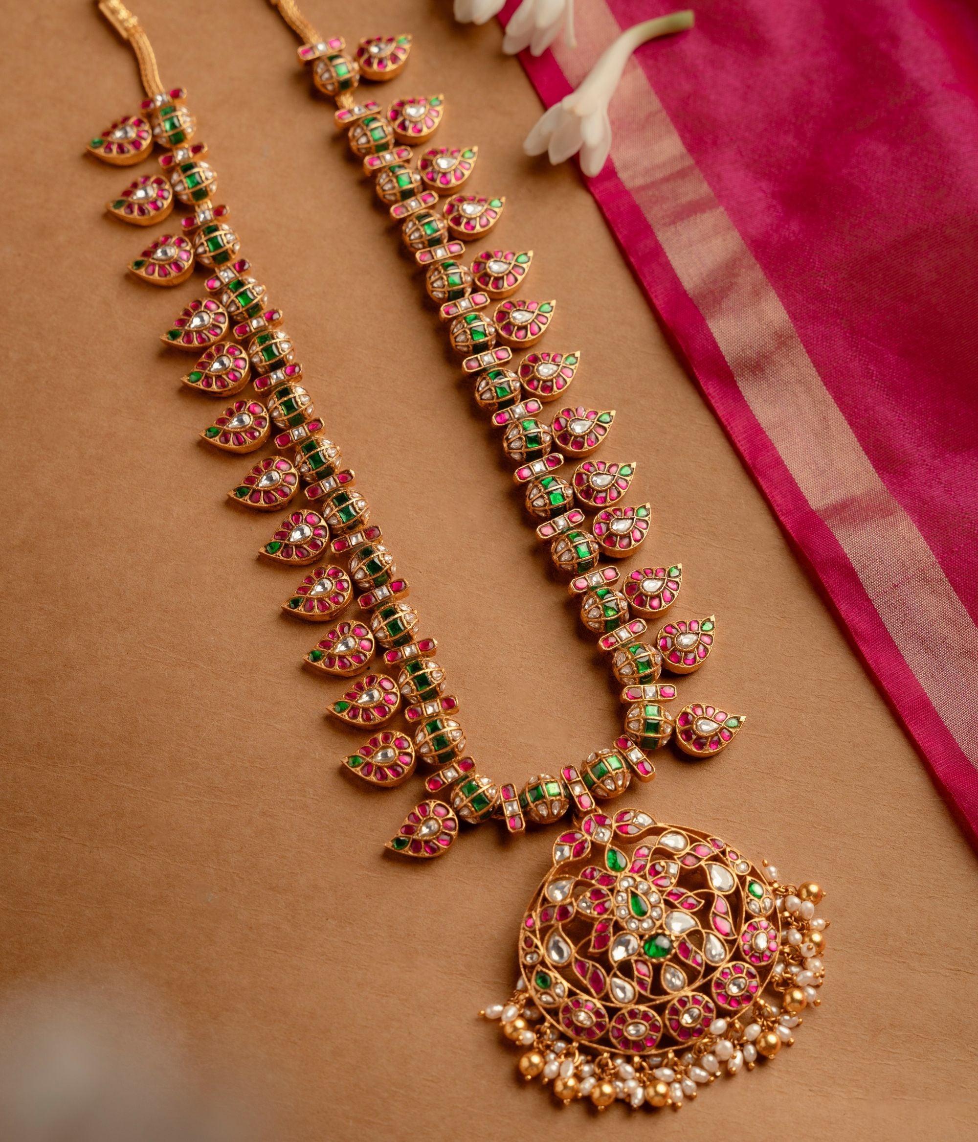 Handcrafted-silver-jewellery-necklace-Chennai.jpg