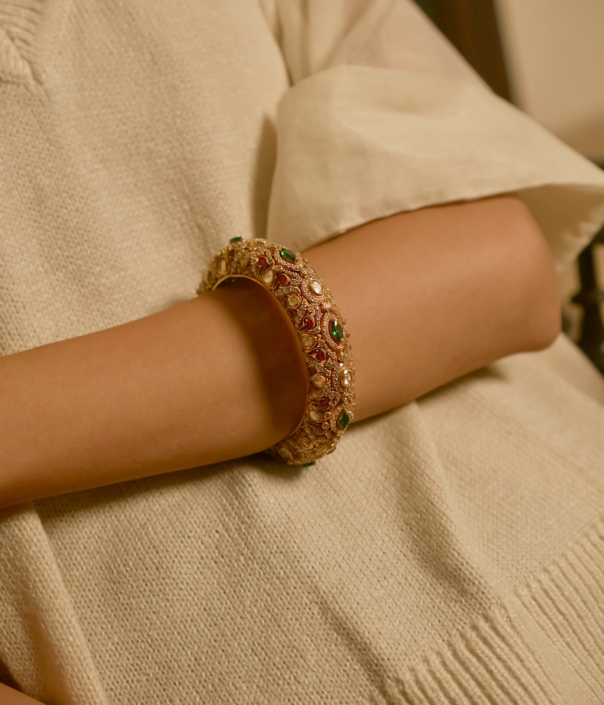 Corena Bangle - fantasy jewelry with elegance and charm, perfect for royal and magical moments.