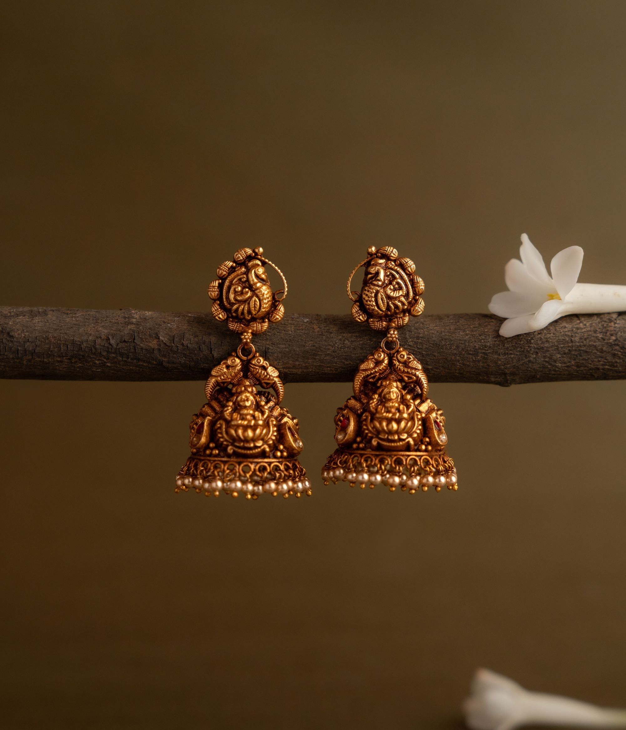 Luxury-silver-jewellery-earrings-Chennai.jpg
