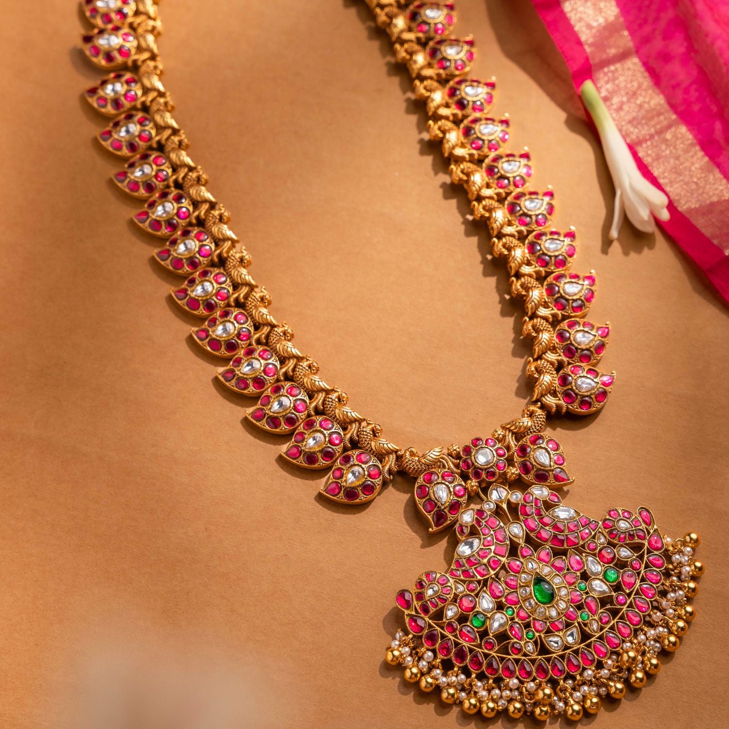 Exquisite-silver-jewellery-necklace-Chennai.jpg