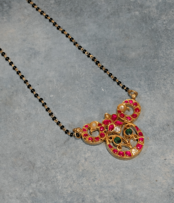 Revati Kundan Mangalsutra