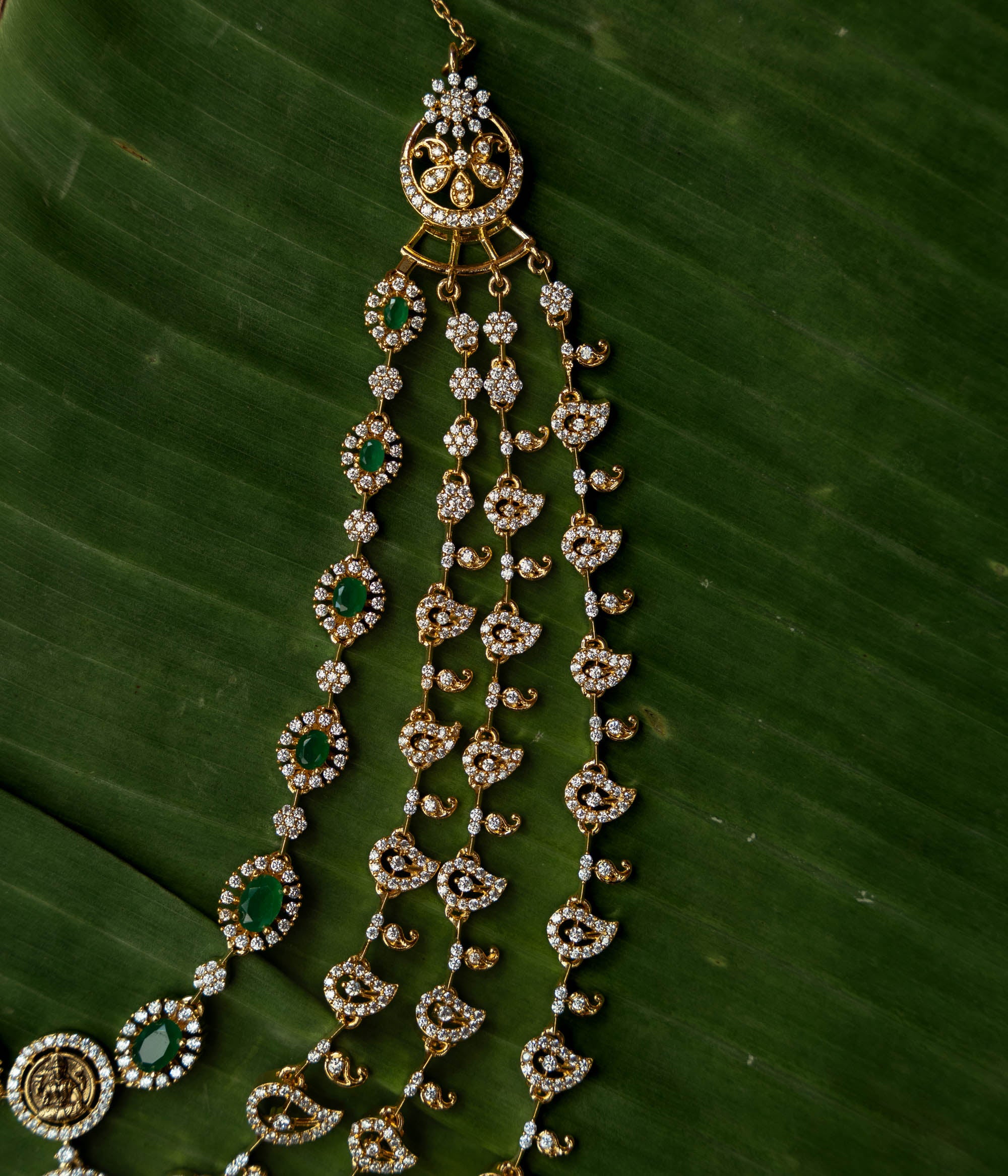 Silver Necklace with Green Gemstone Swarovski and Pearls