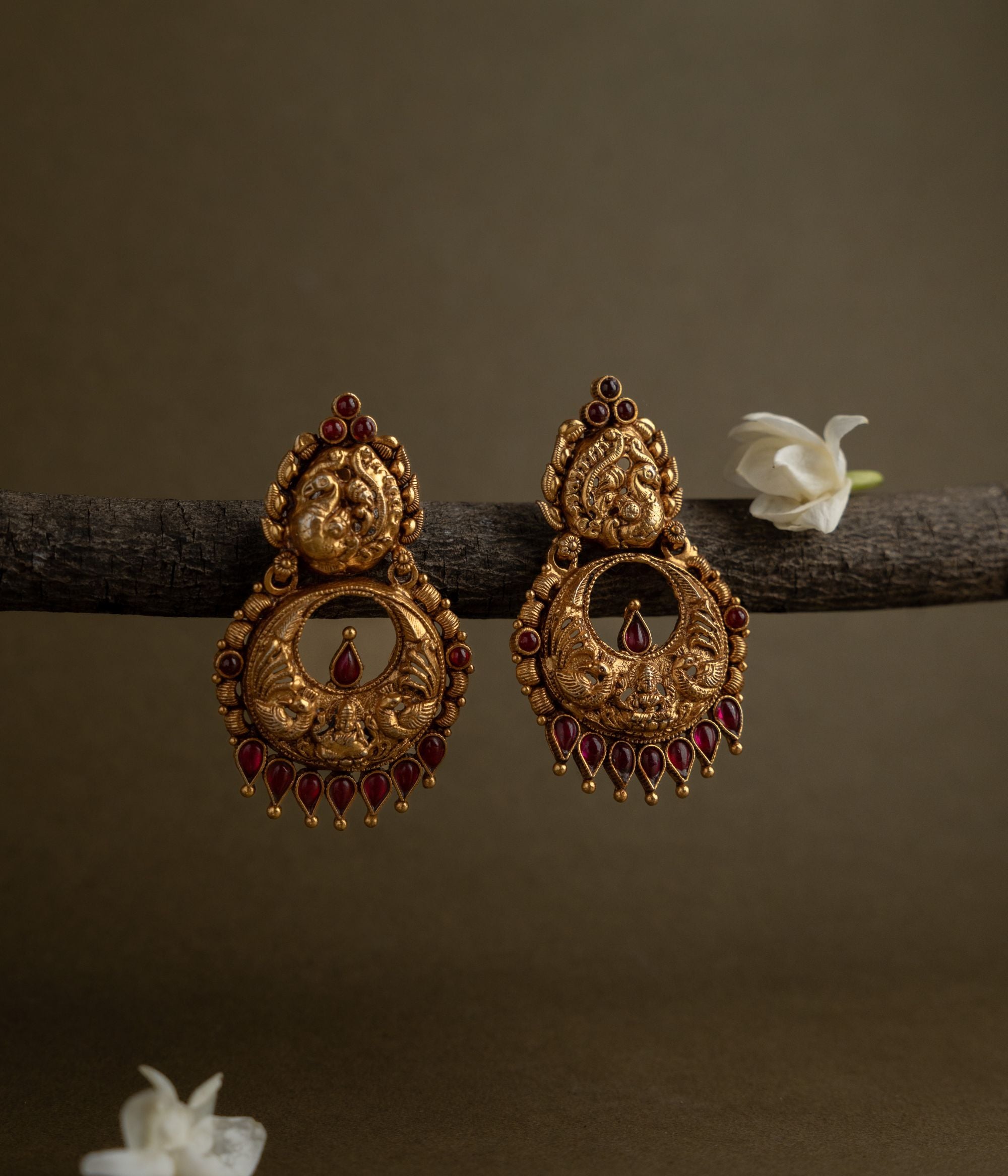 Luxury-silver-jewellery-earrings-Chennai.jpg