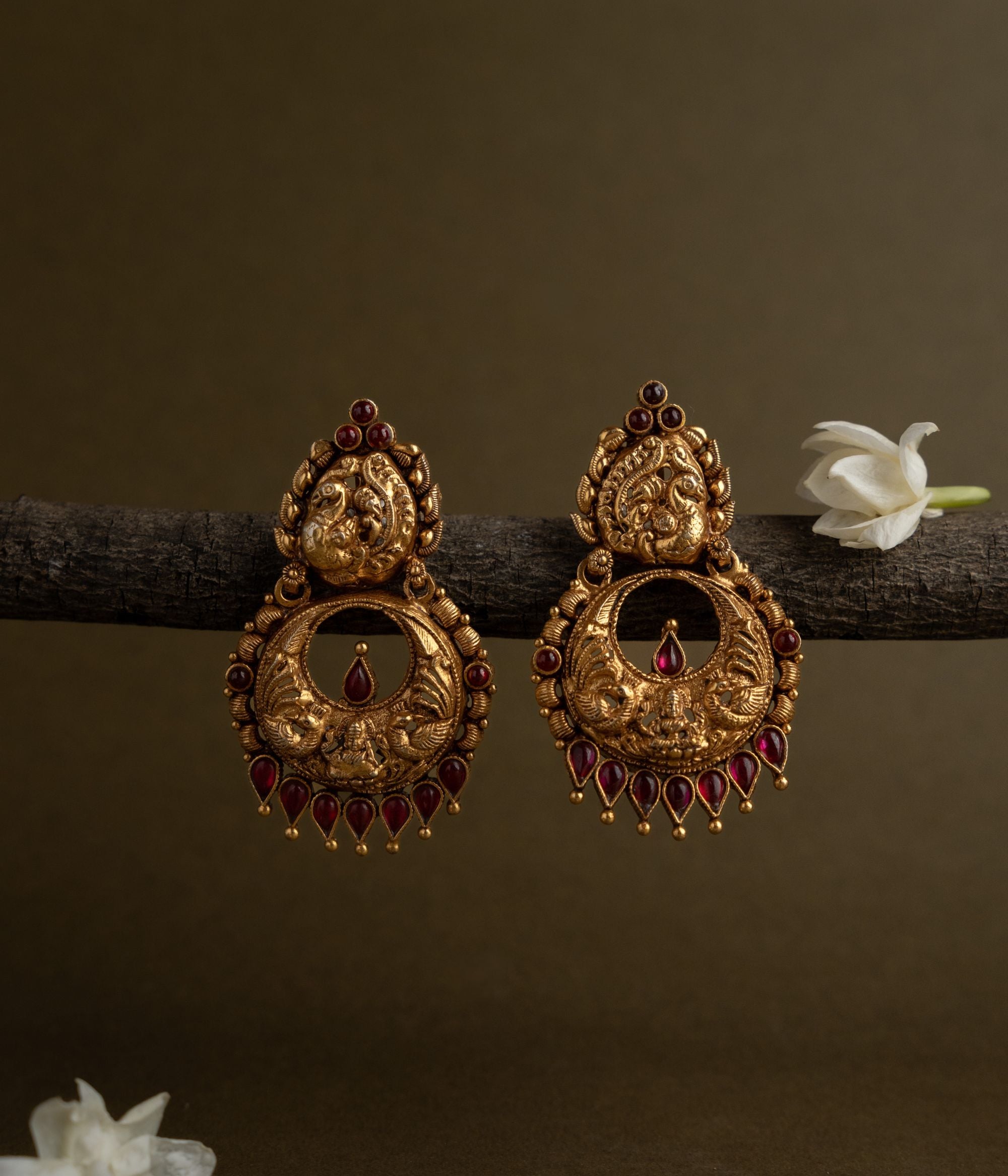 Handcrafted-silver-jewellery-earrings-Chennai.jpg