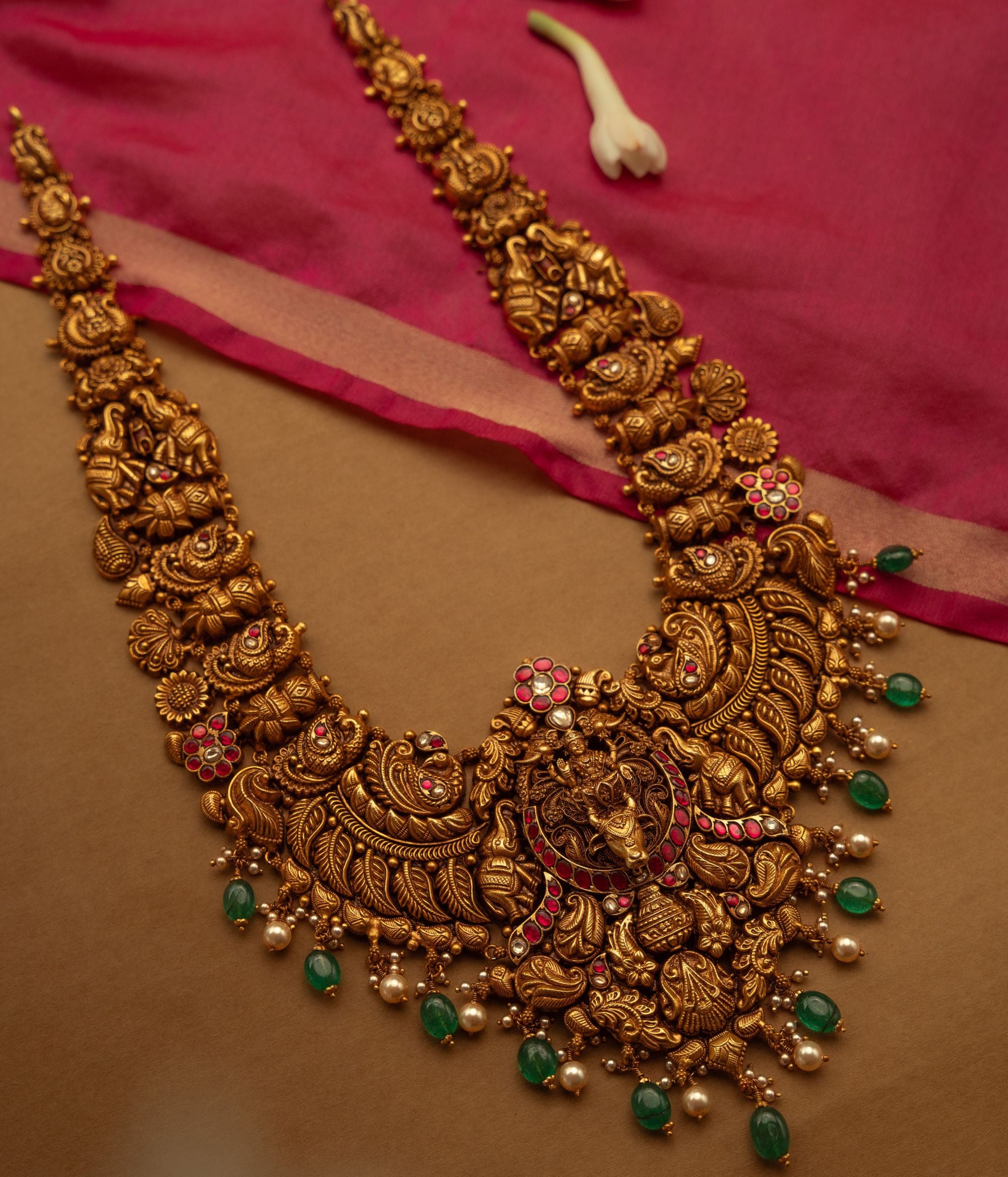 Luxury-silver-jewellery-necklace-Chennai.jpg
