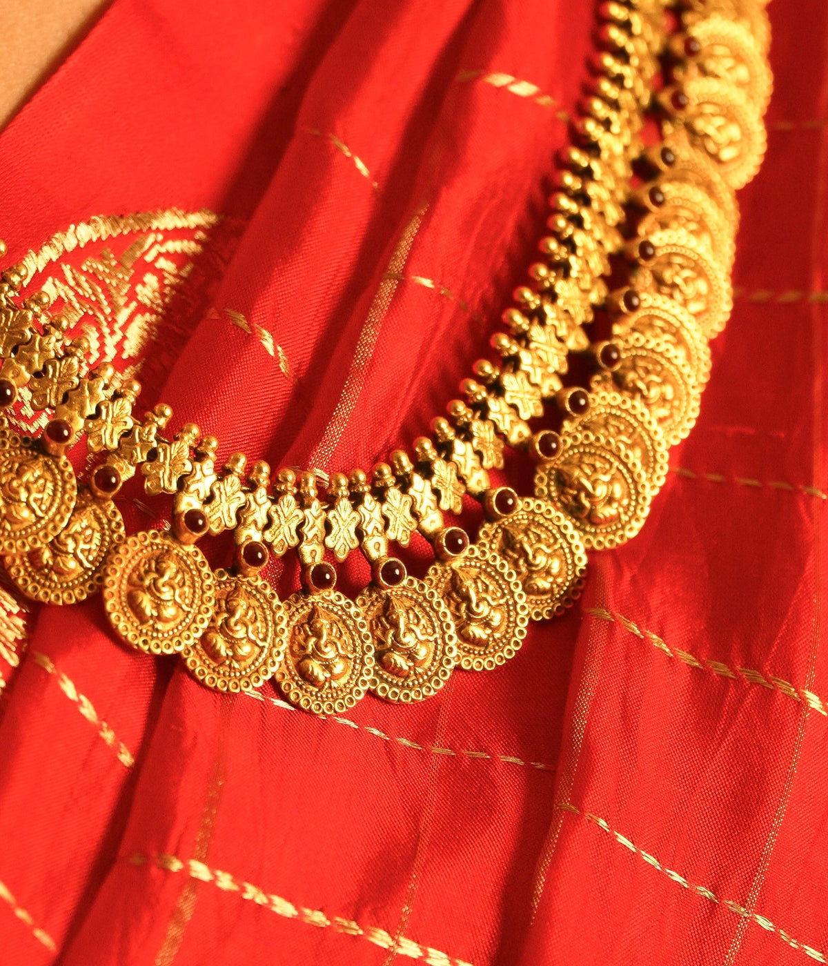 Luxury-silver-jewellery-necklace-Chennai.jpg