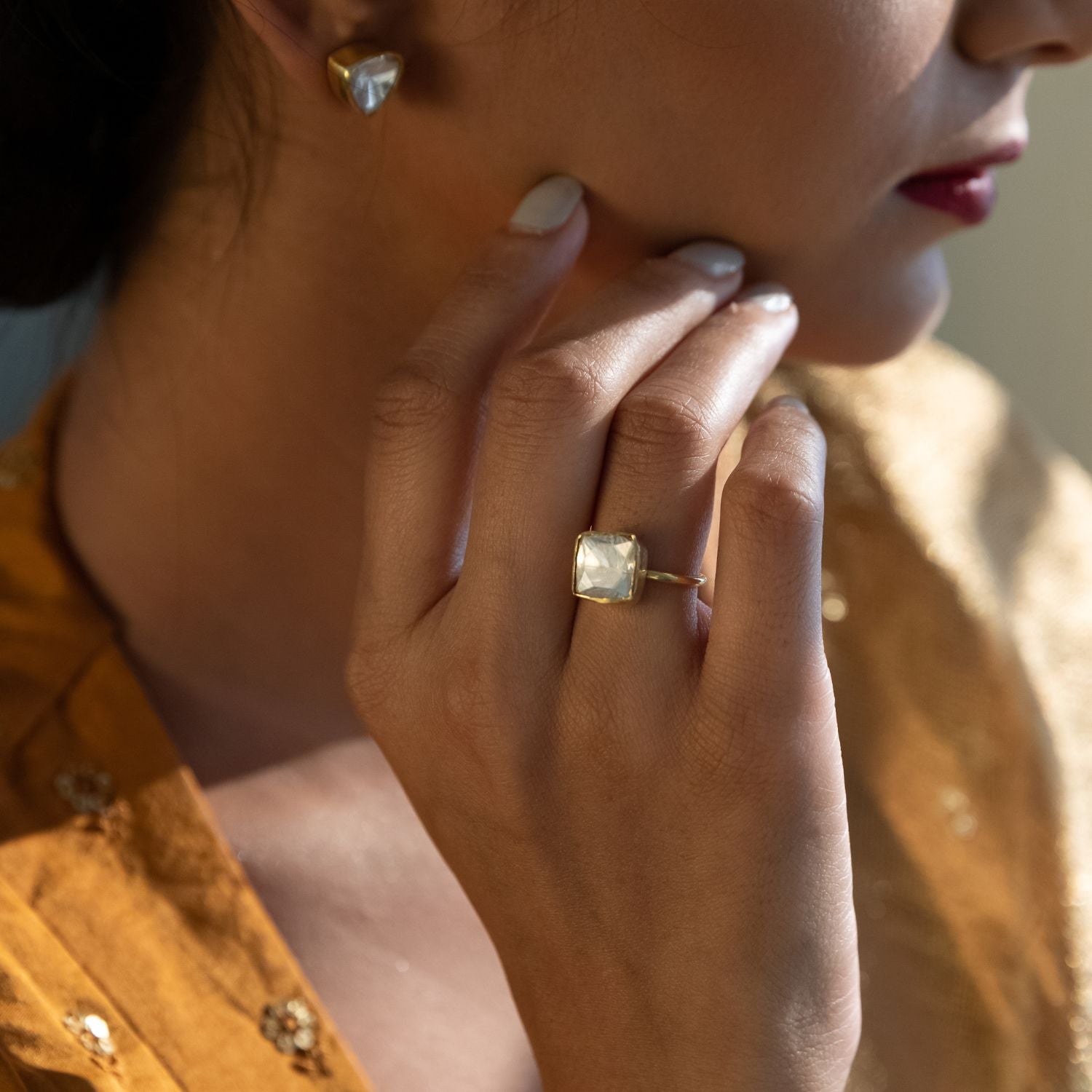 Sia Square Ring