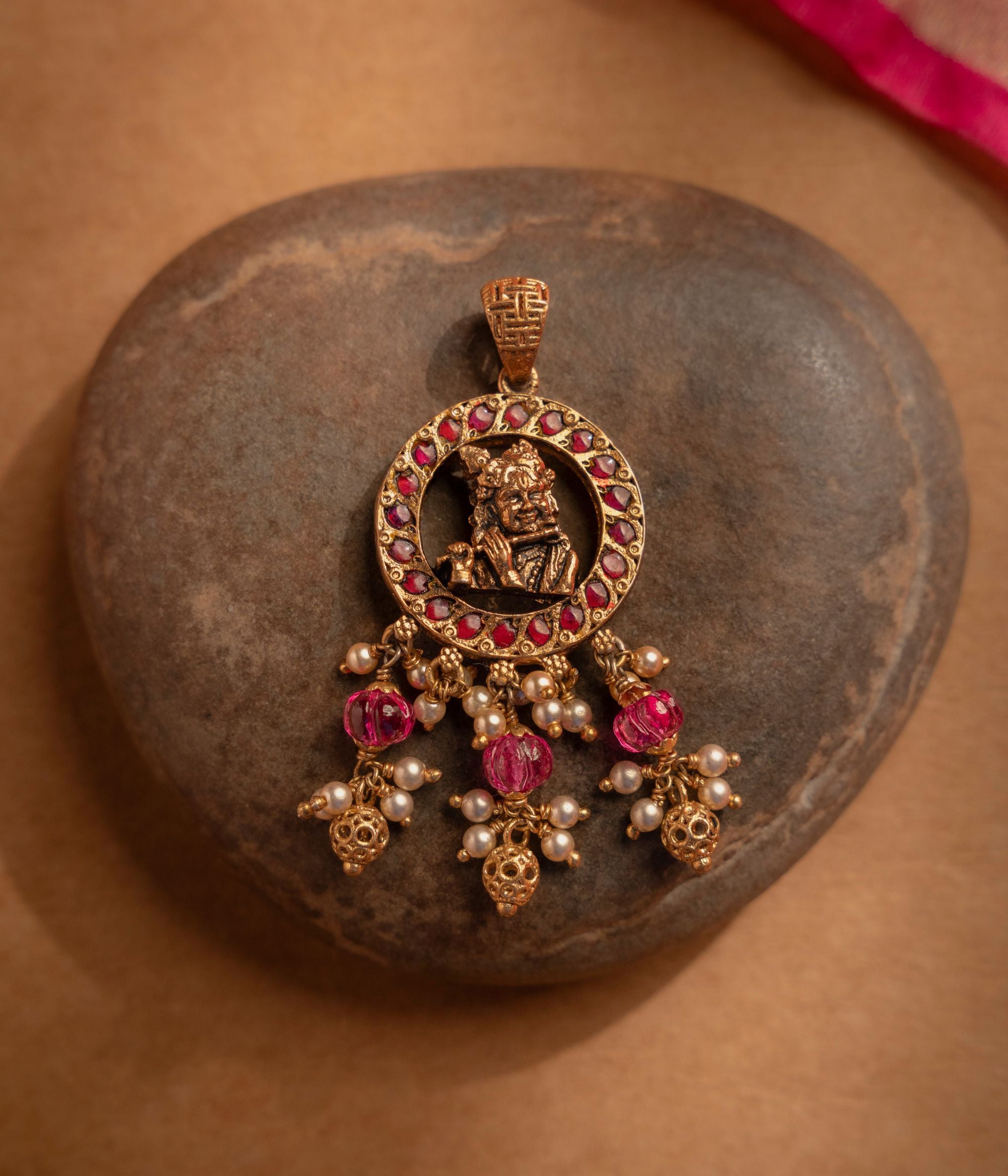 Luxury-silver-jewellery-pendant-Chennai.jpg