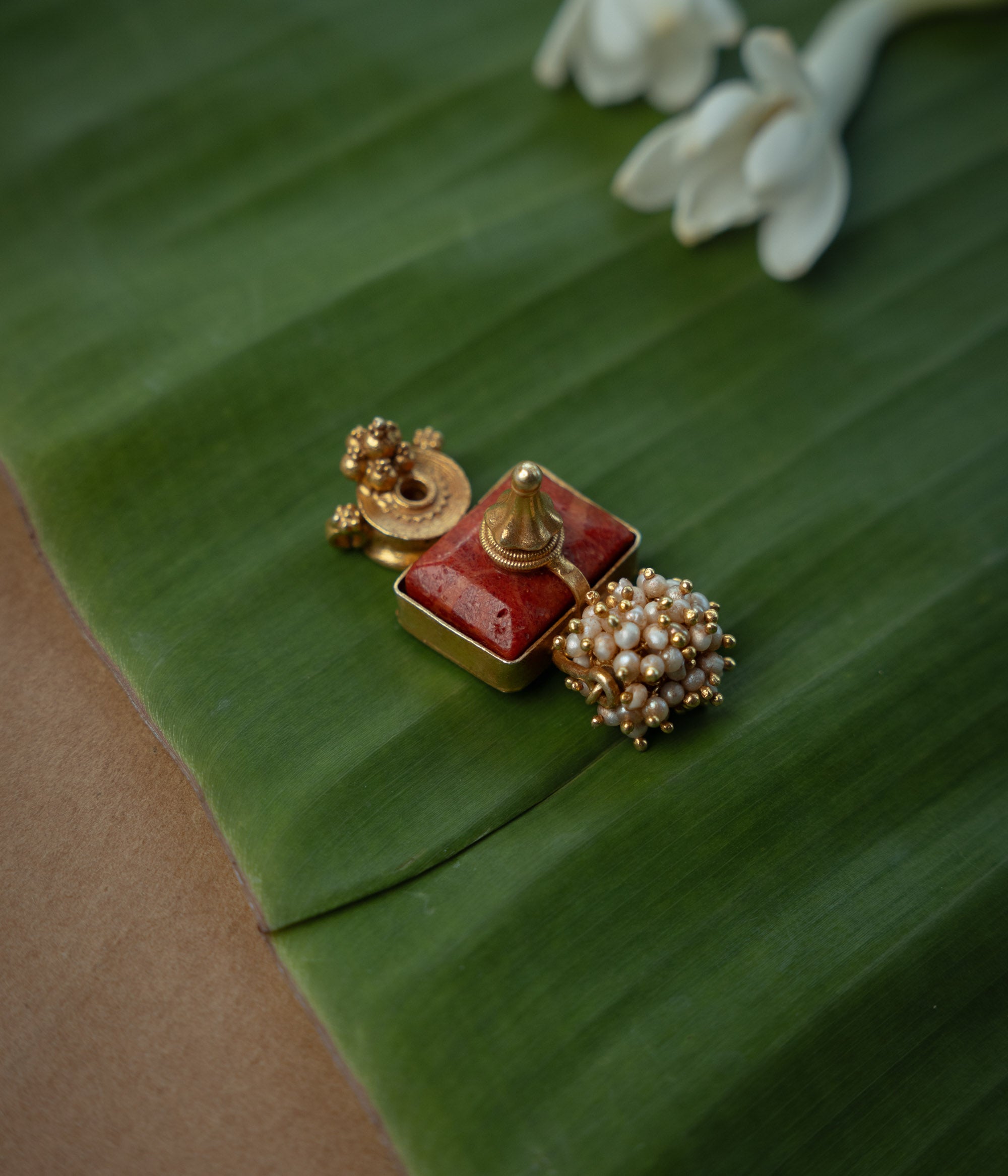 Trible Pendant with Preals, themed around Floral.