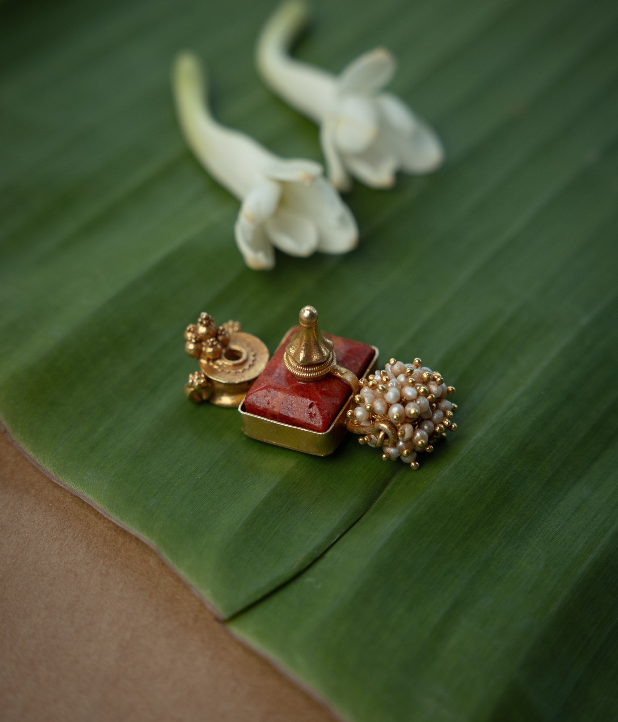Trible Pendant with Preals, themed around Floral.