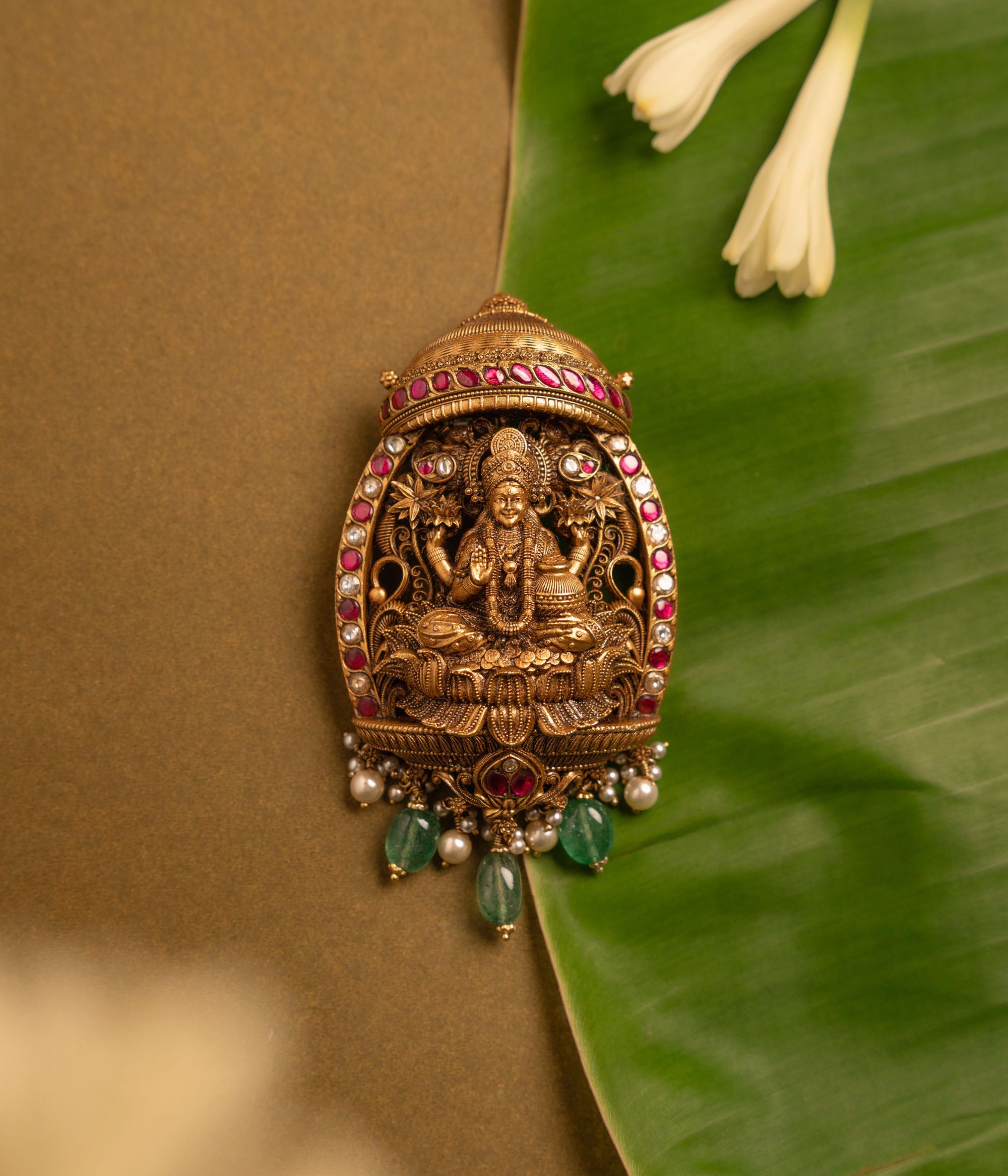 Luxury-silver-jewellery-pendant-Chennai.jpg