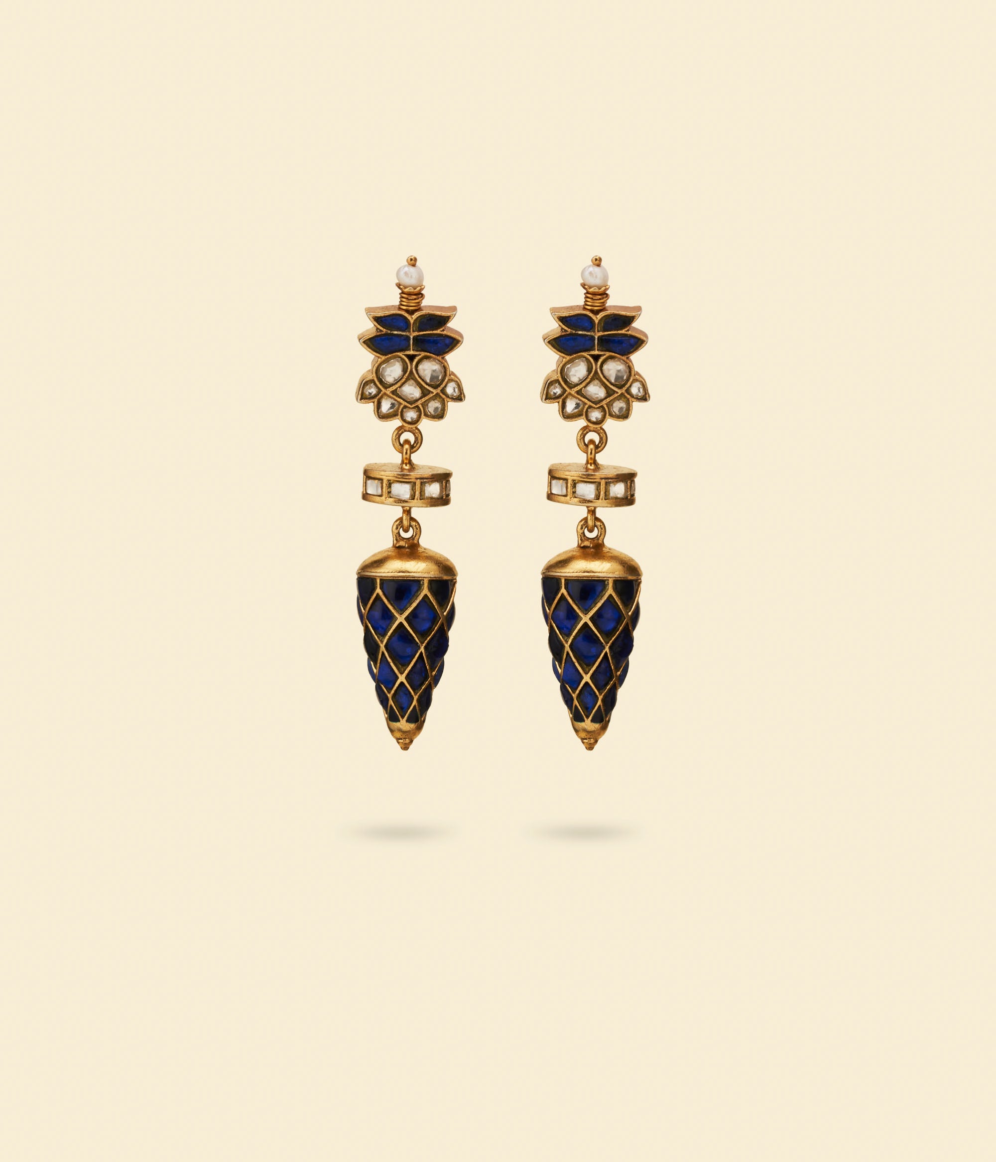 Uila Earring