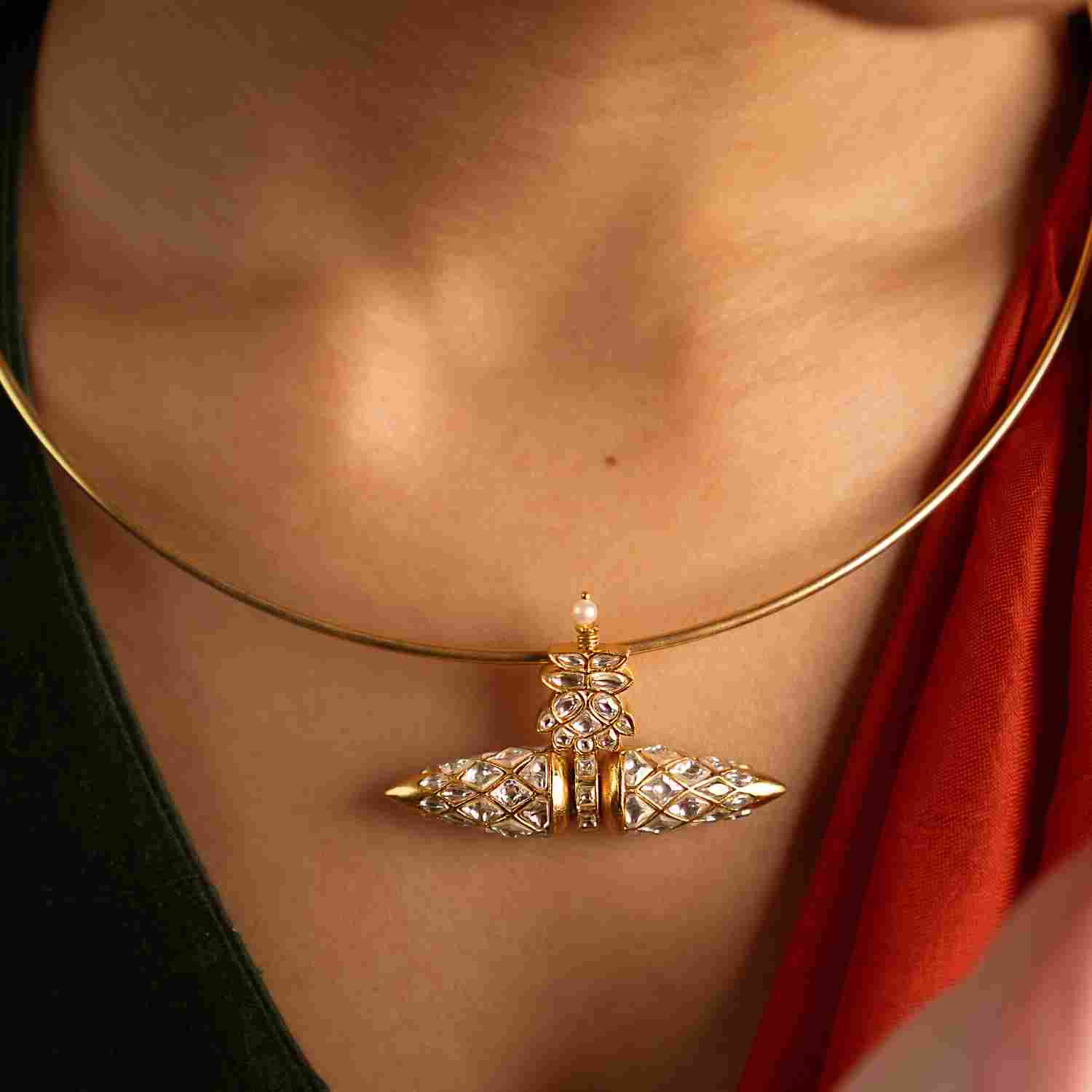 Uila Pendant