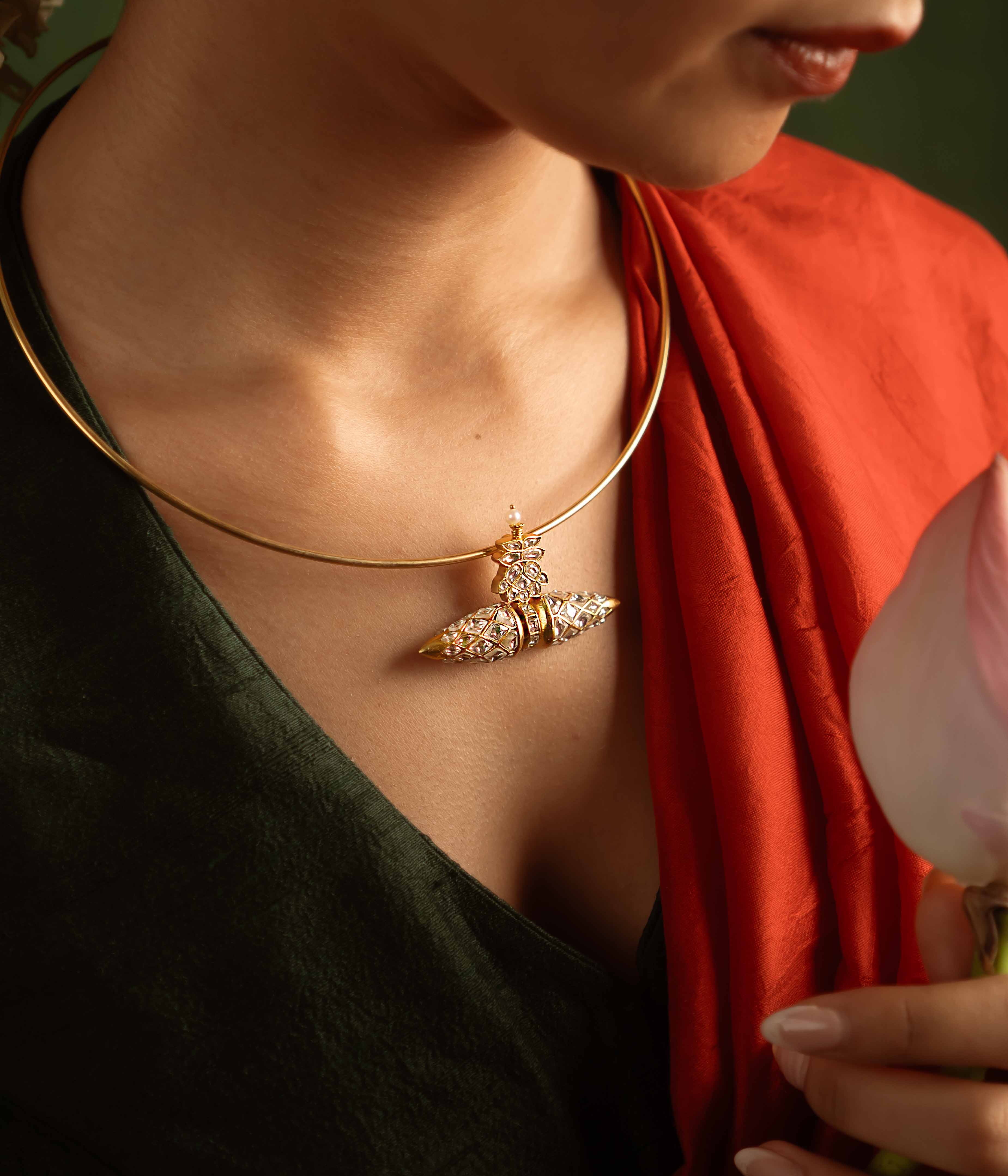 Uila Pendant