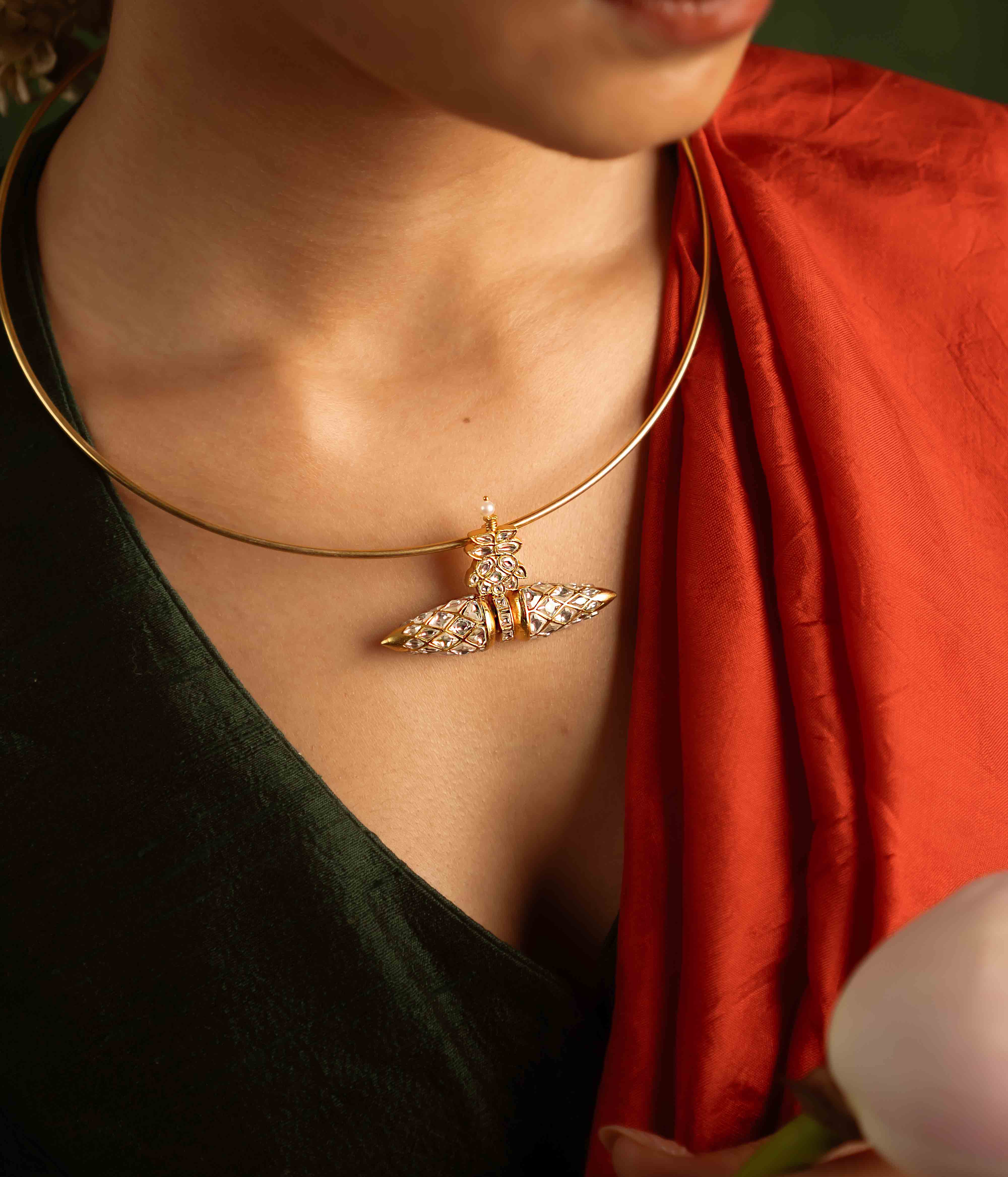 Uila Pendant