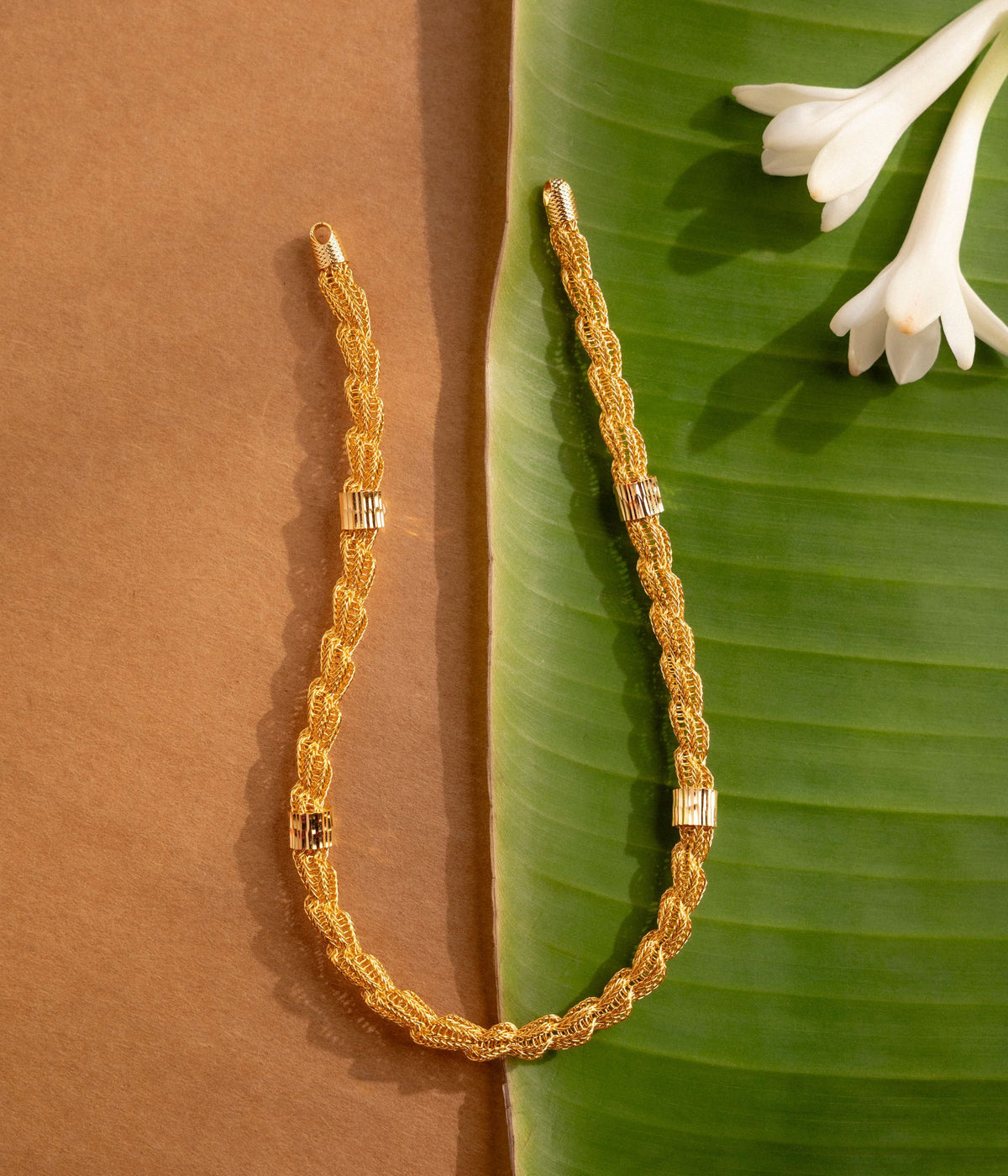 Luxury-silver-jewellery-chain-Chennai.jpg