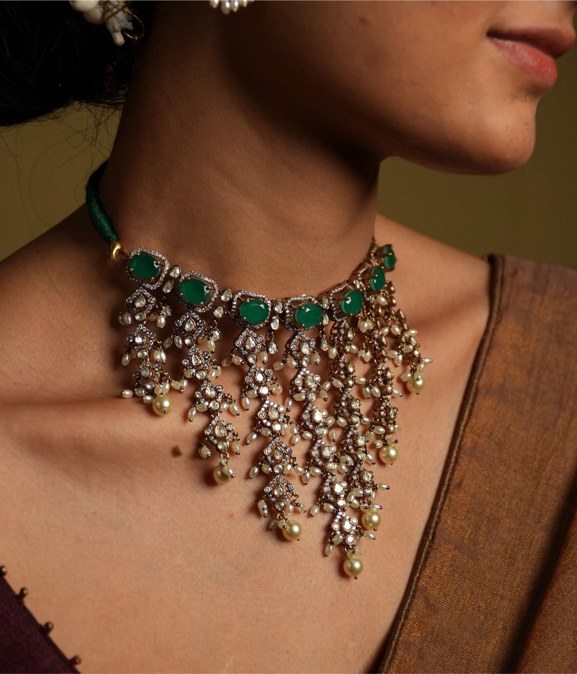 Elegant handcrafted silver choker with Polki and green stones