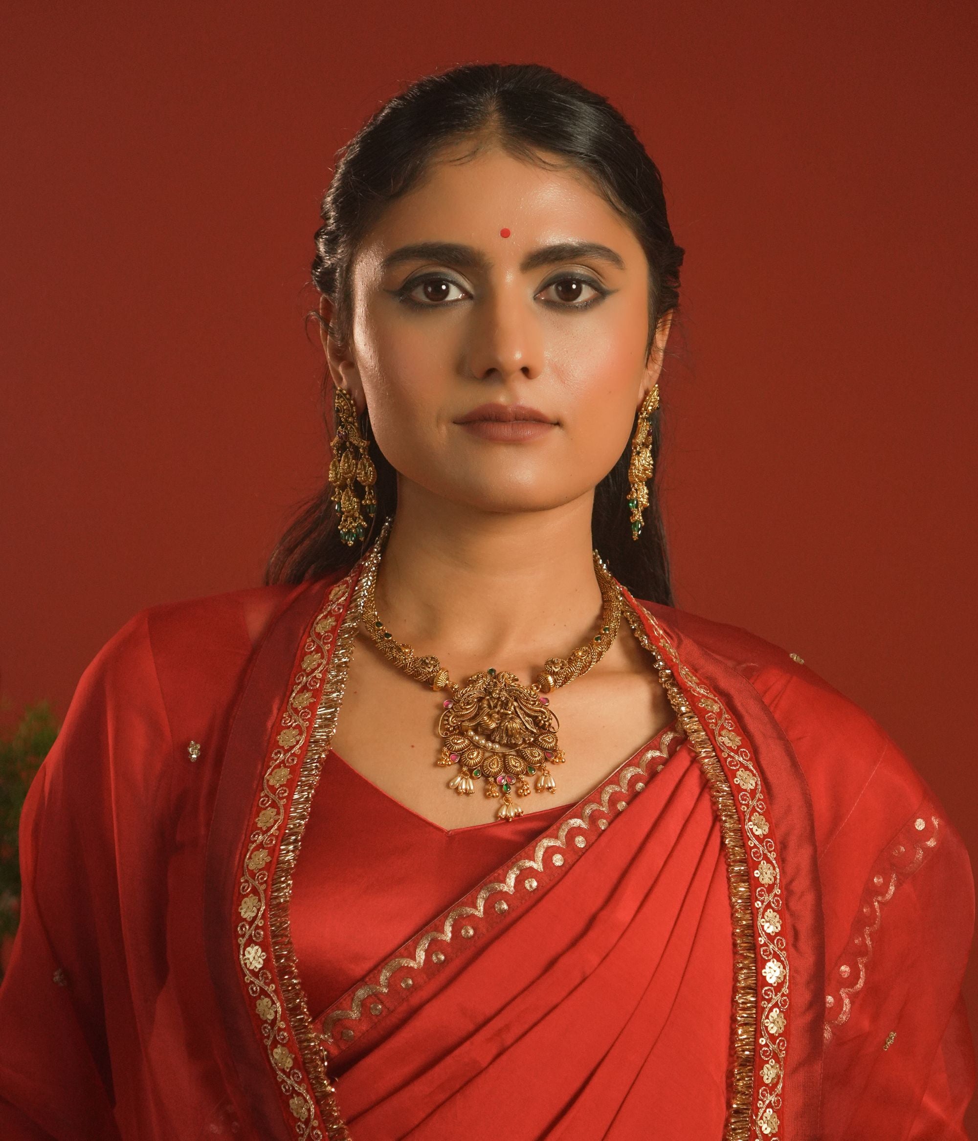 Maahi Nakas Necklace