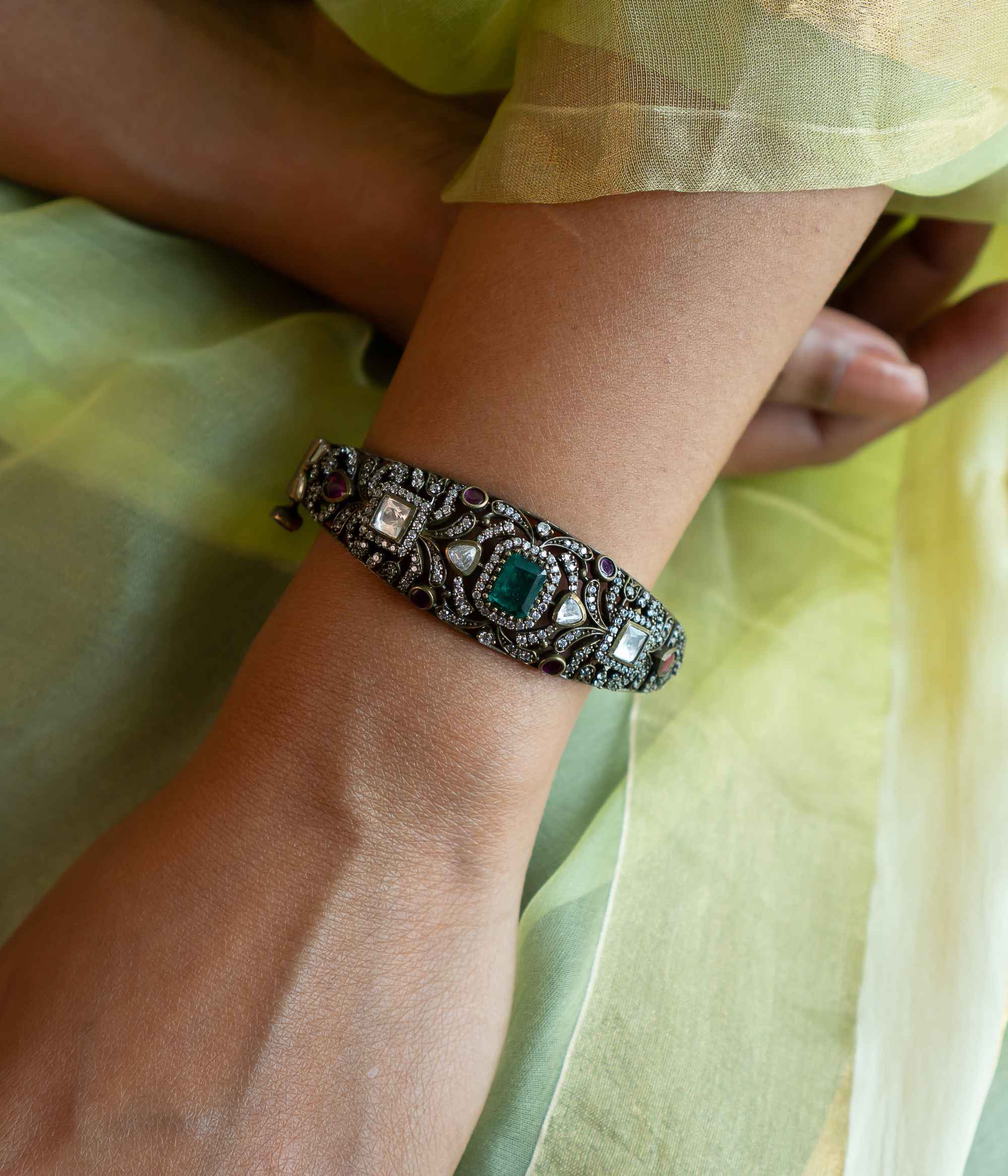Handcrafted Victorian silver kada with screw type fastening by DivasMantra
