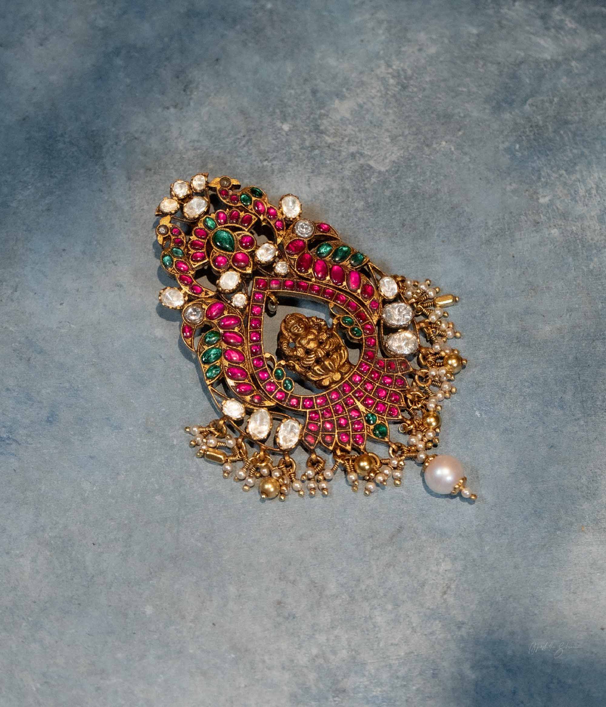 Vaishnavi Kundan Pendant