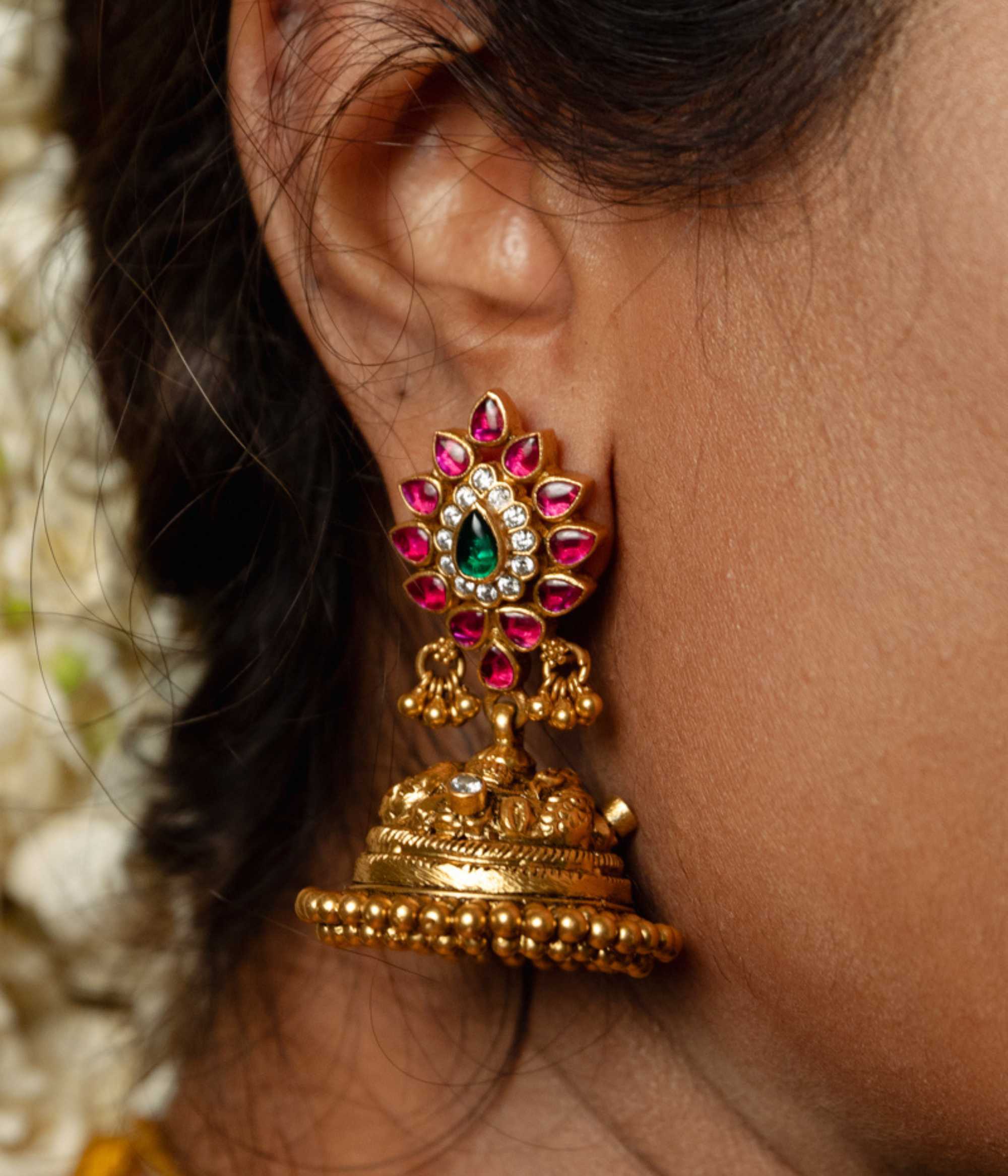 Vanya Nakshi Jhumka