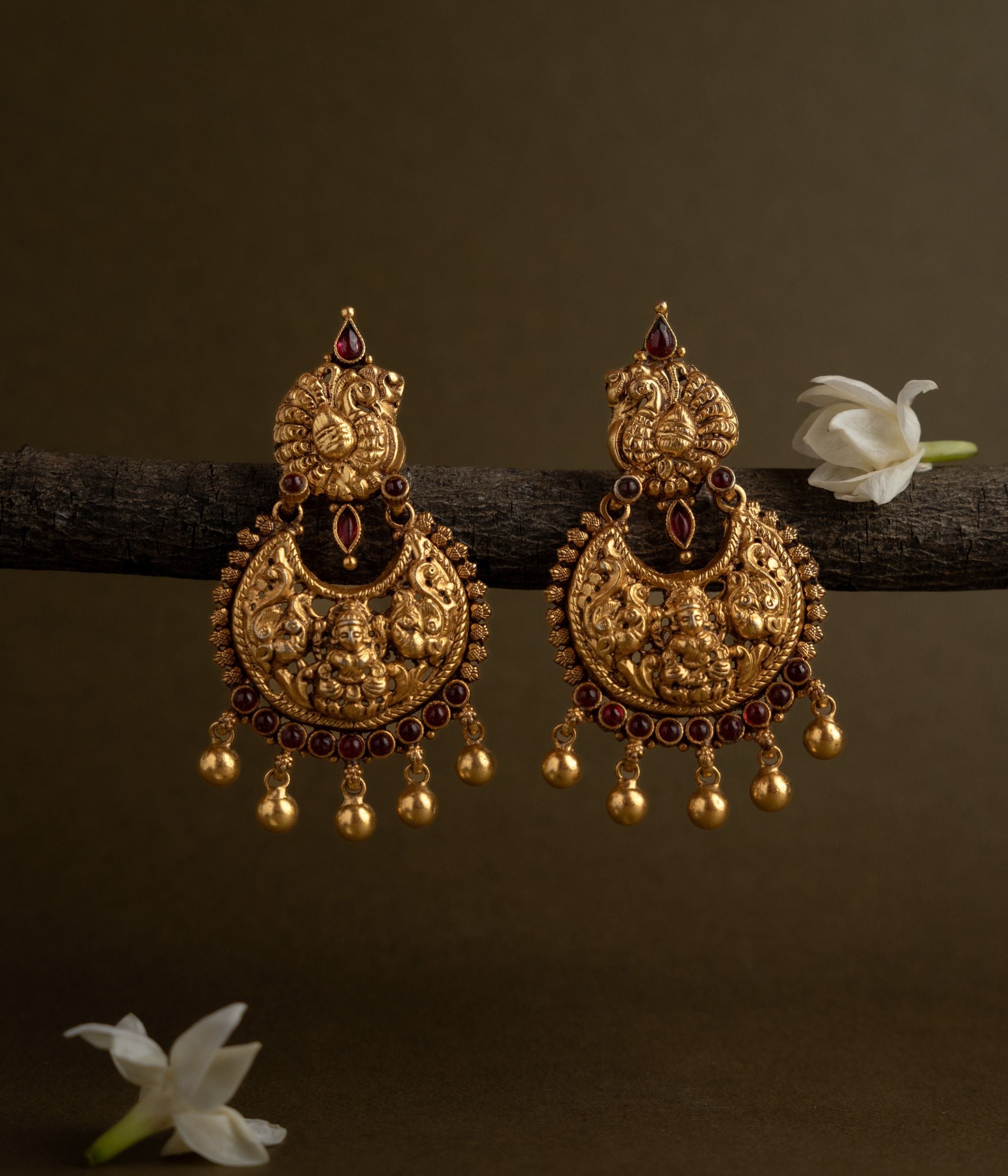 Luxury-silver-jewellery-earrings-Chennai.jpg