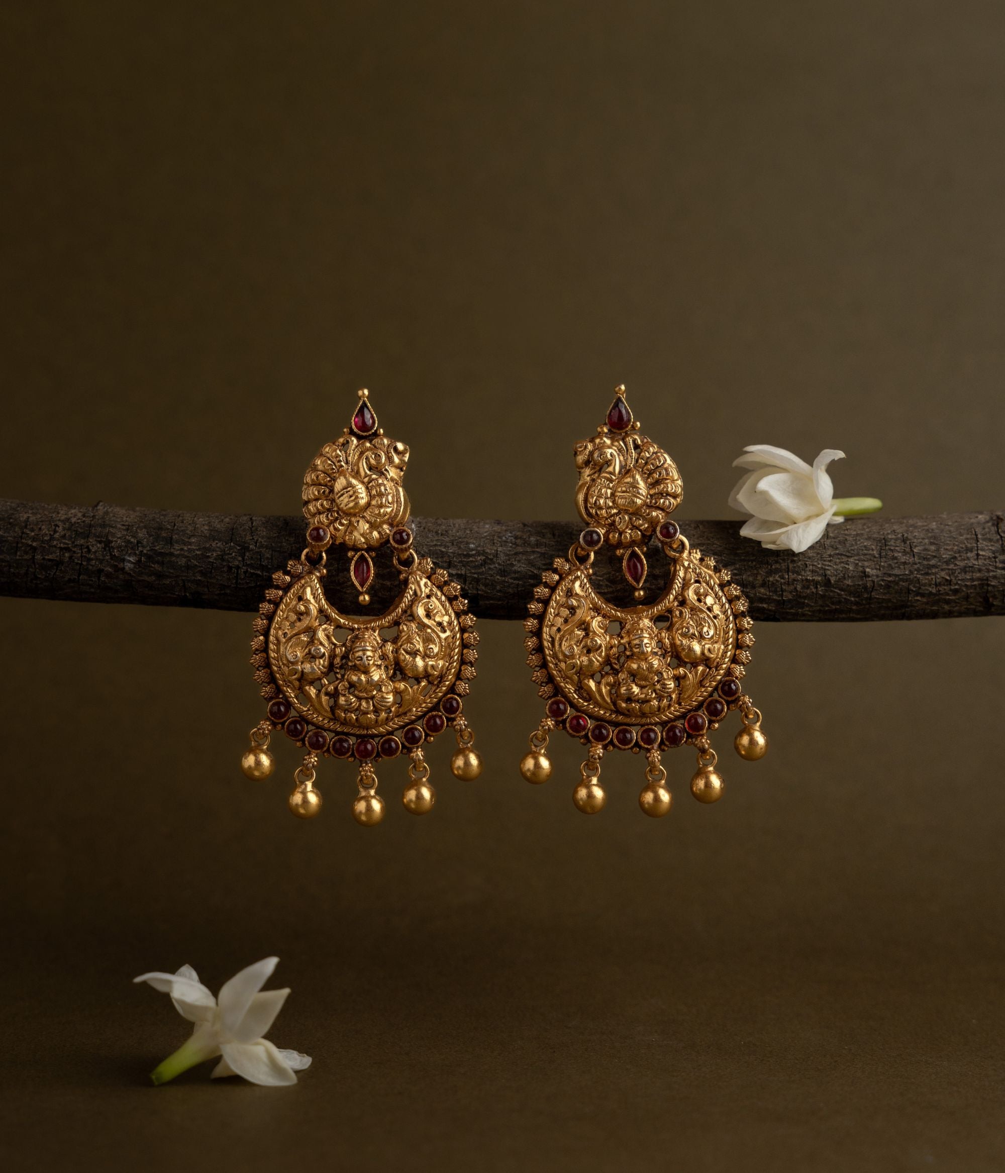Handcrafted-silver-jewellery-earrings-Chennai.jpg