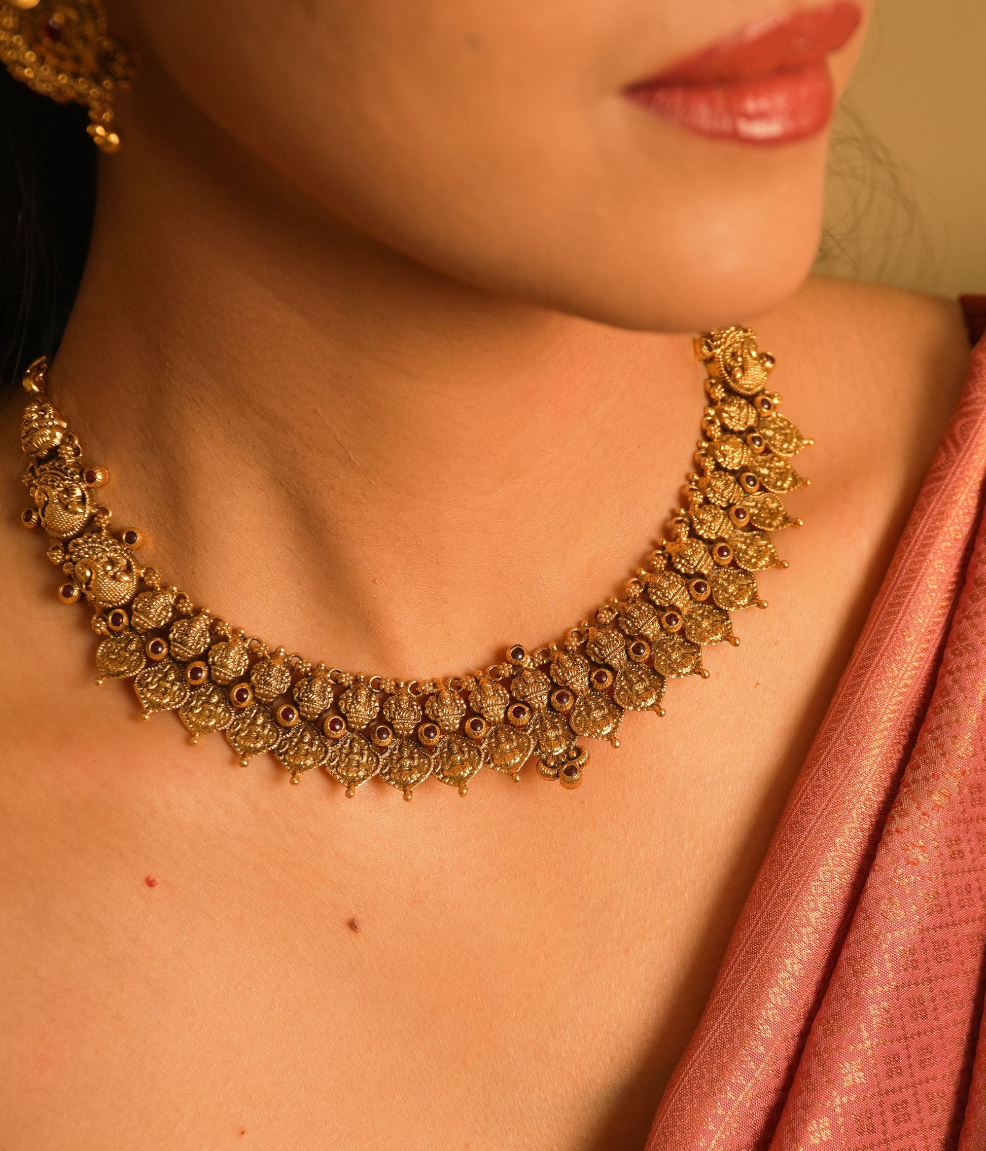 Handcrafted-silver-jewellery-necklace-Chennai.jpg