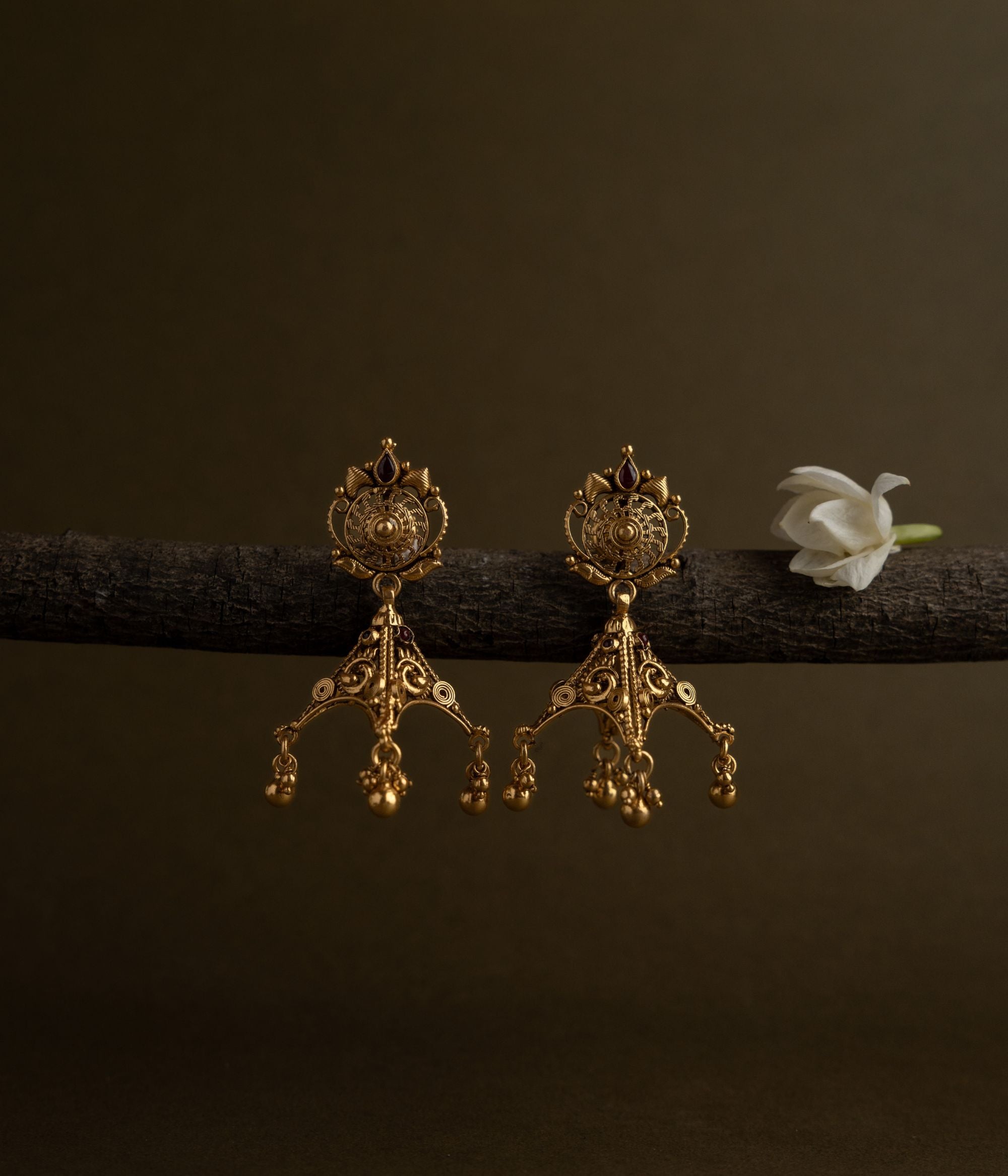 Luxury-silver-jewellery-earrings-Chennai.jpg