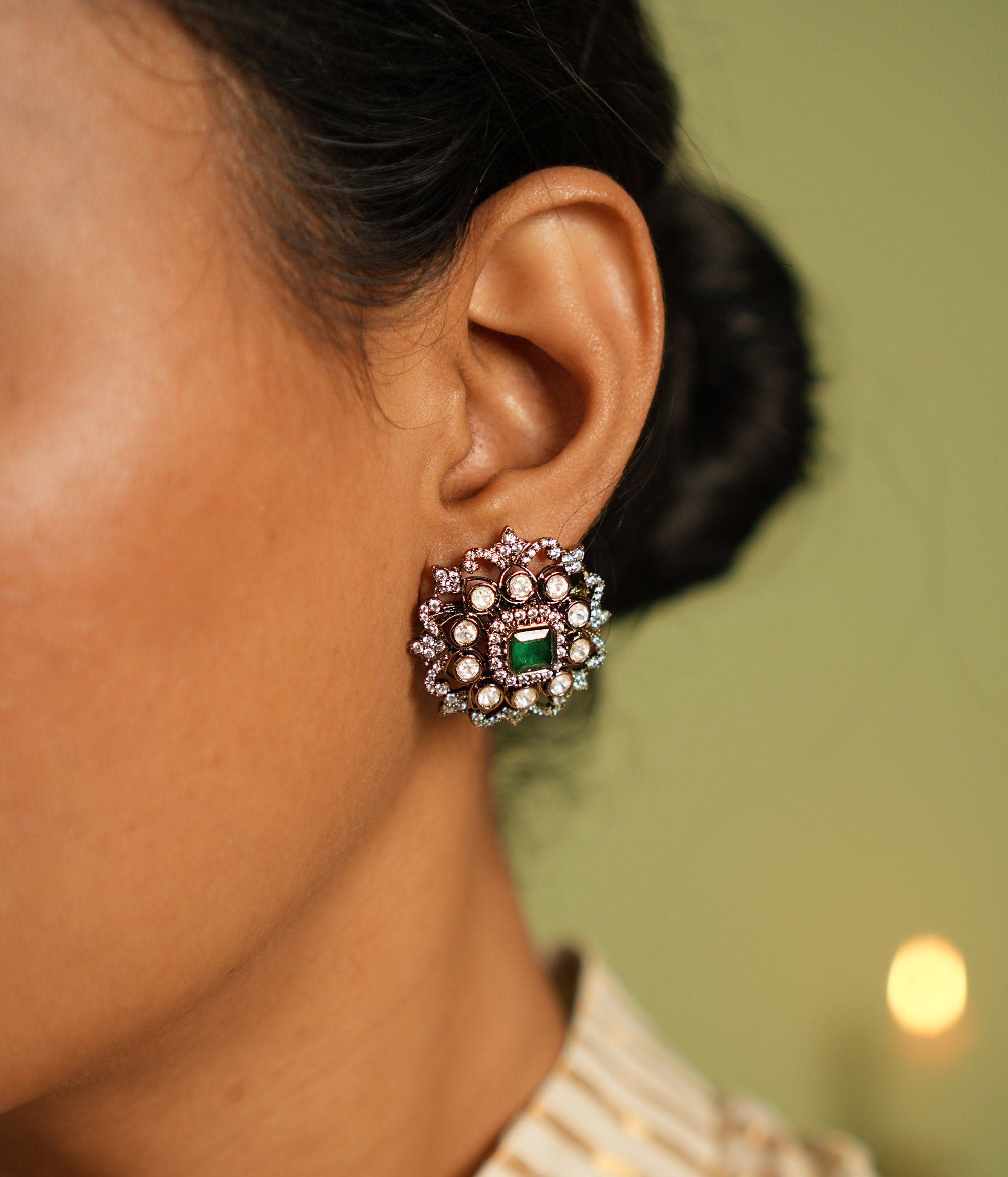 Yuvika Victorian Earring