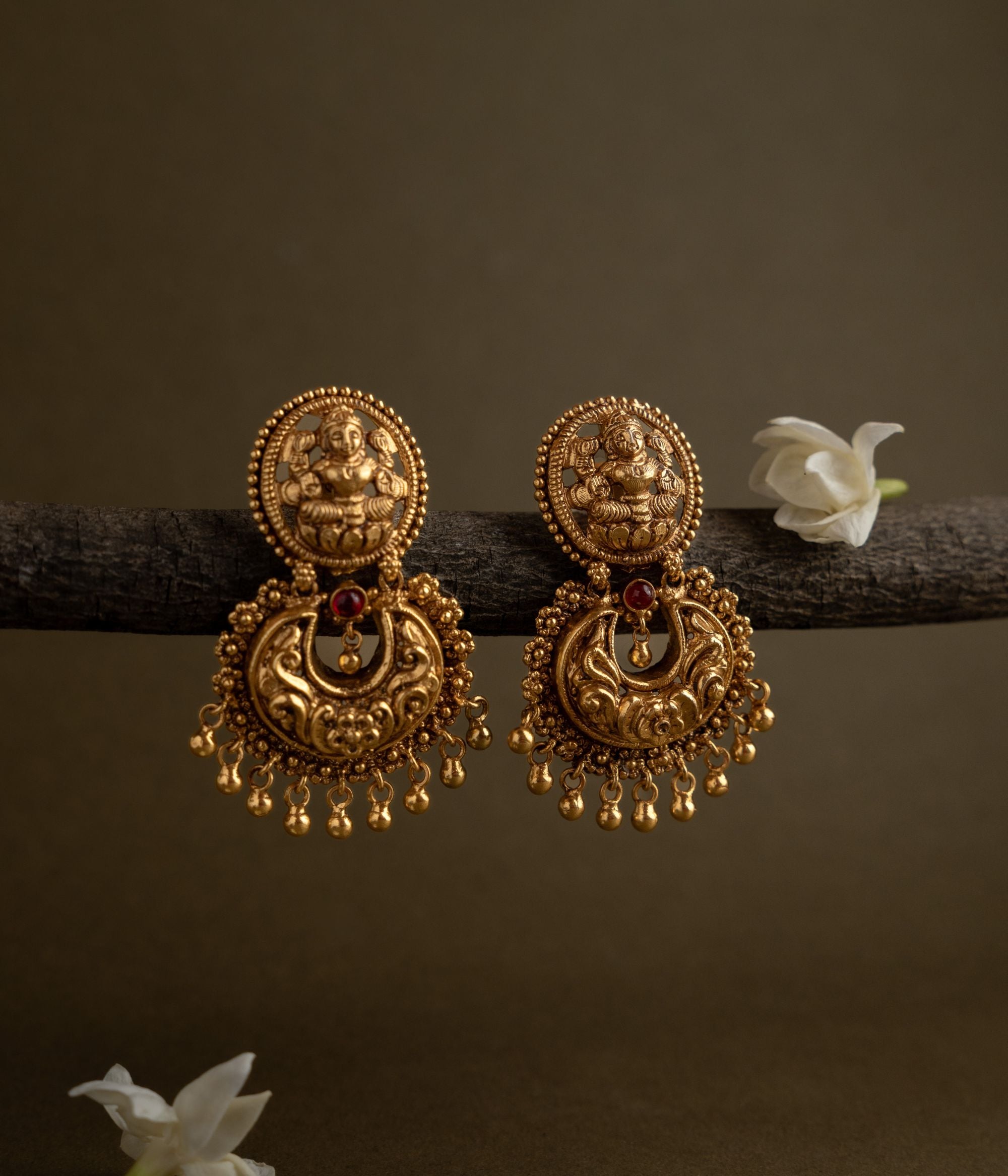 Handcrafted-silver-jewellery-earrings-Chennai.jpg