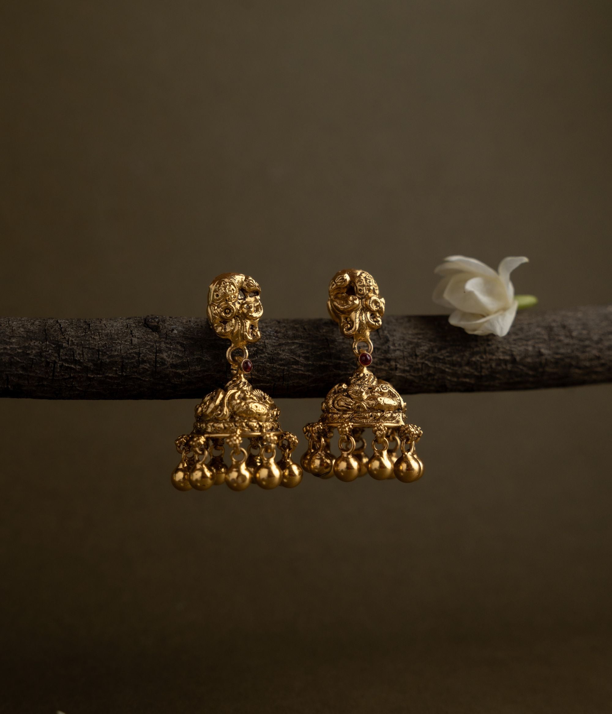 Luxury-silver-jewellery-earrings-Chennai.jpg