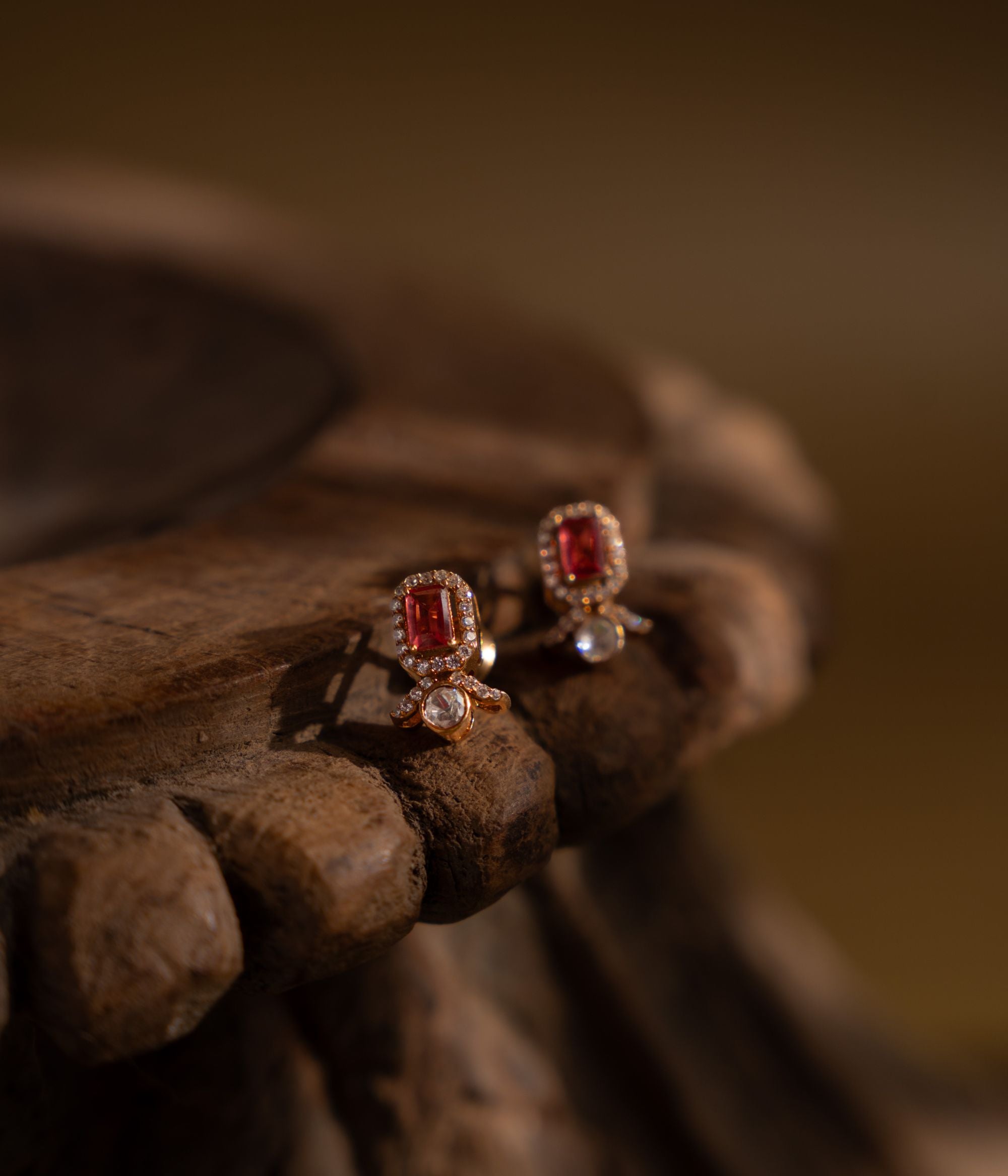 Luxury-silver-jewellery-studs-Chennai.jpg