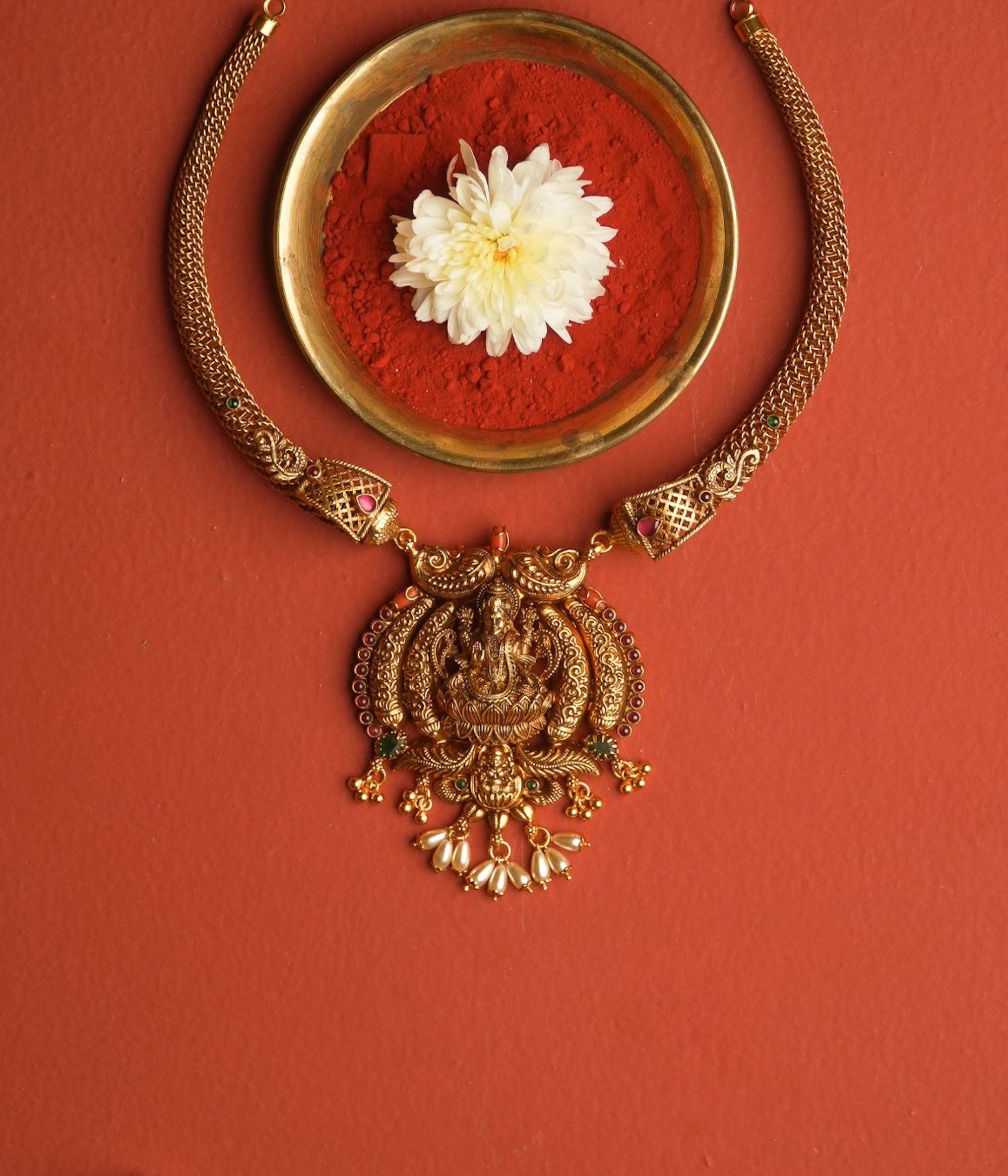 Silver temple necklace with green and red Kemp stones