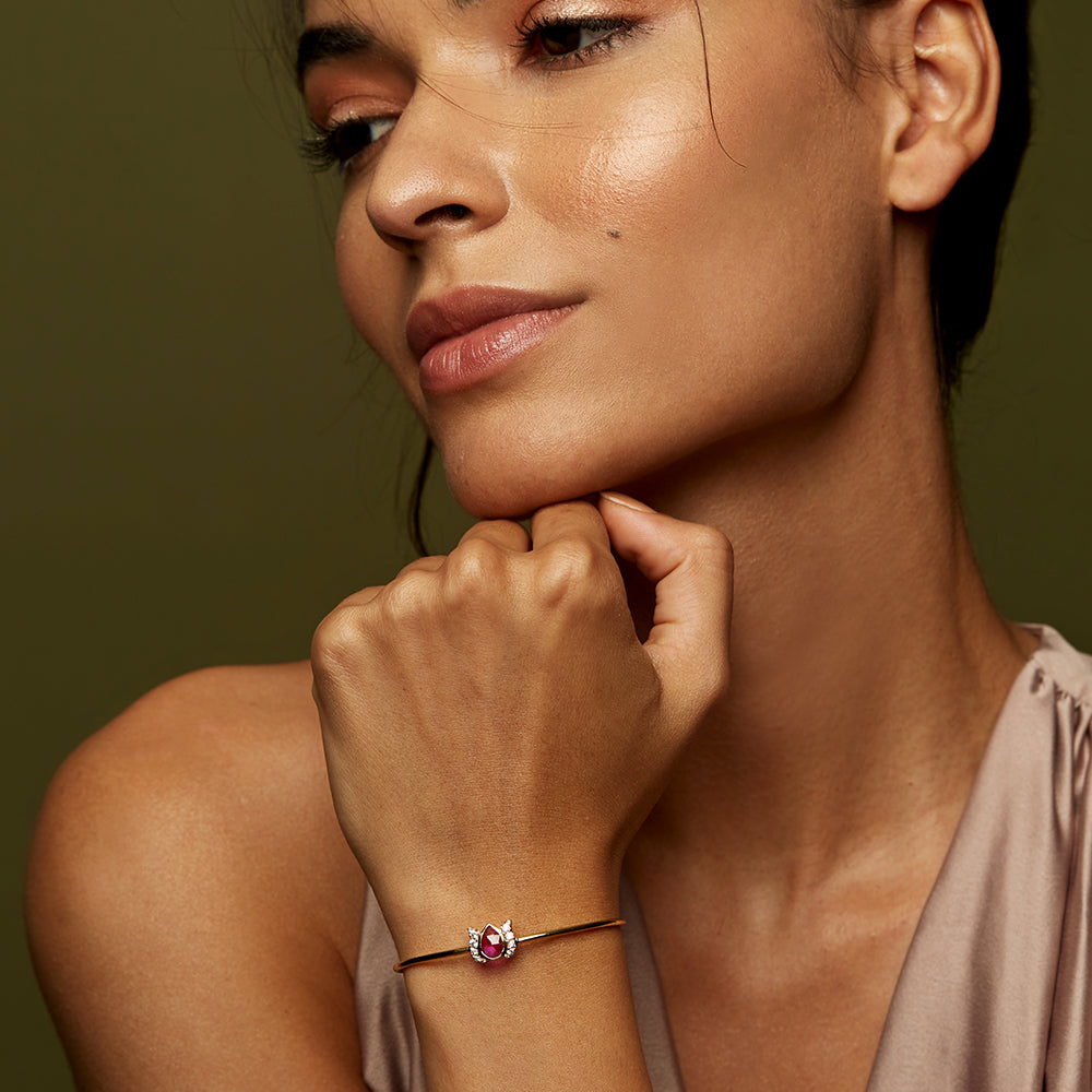92.5 Sterling Silver Chakori Stone Bracelet Gold Plated