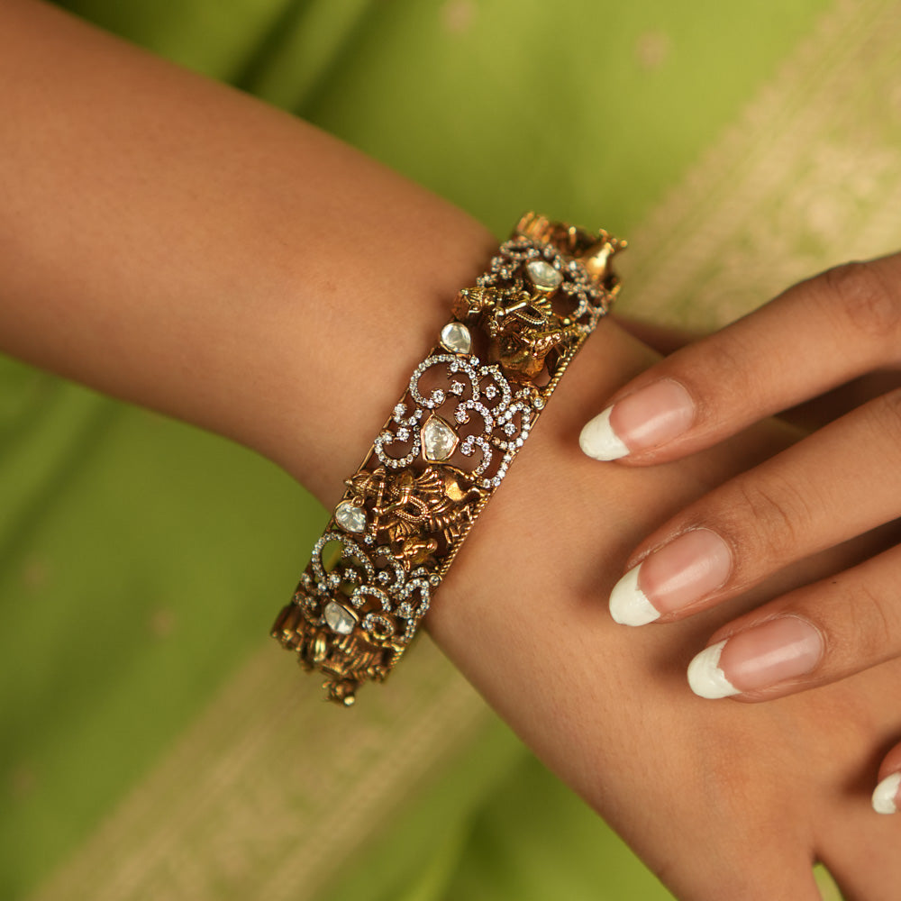 Tanmaya Bangle