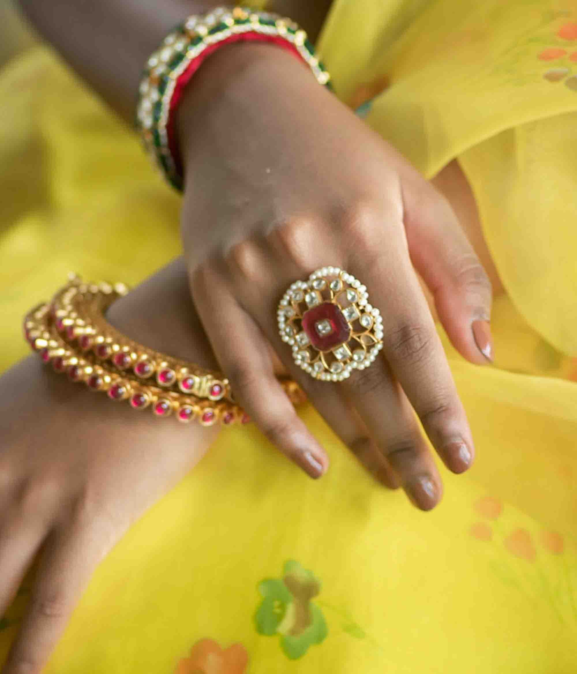 Enchanting Finger Ring with Chandak and Kundan Inlay Work