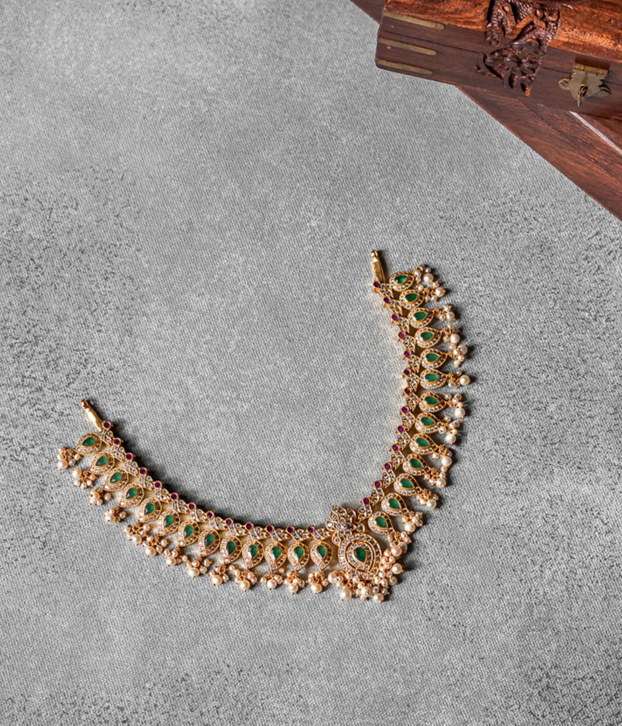 Naveela Necklace