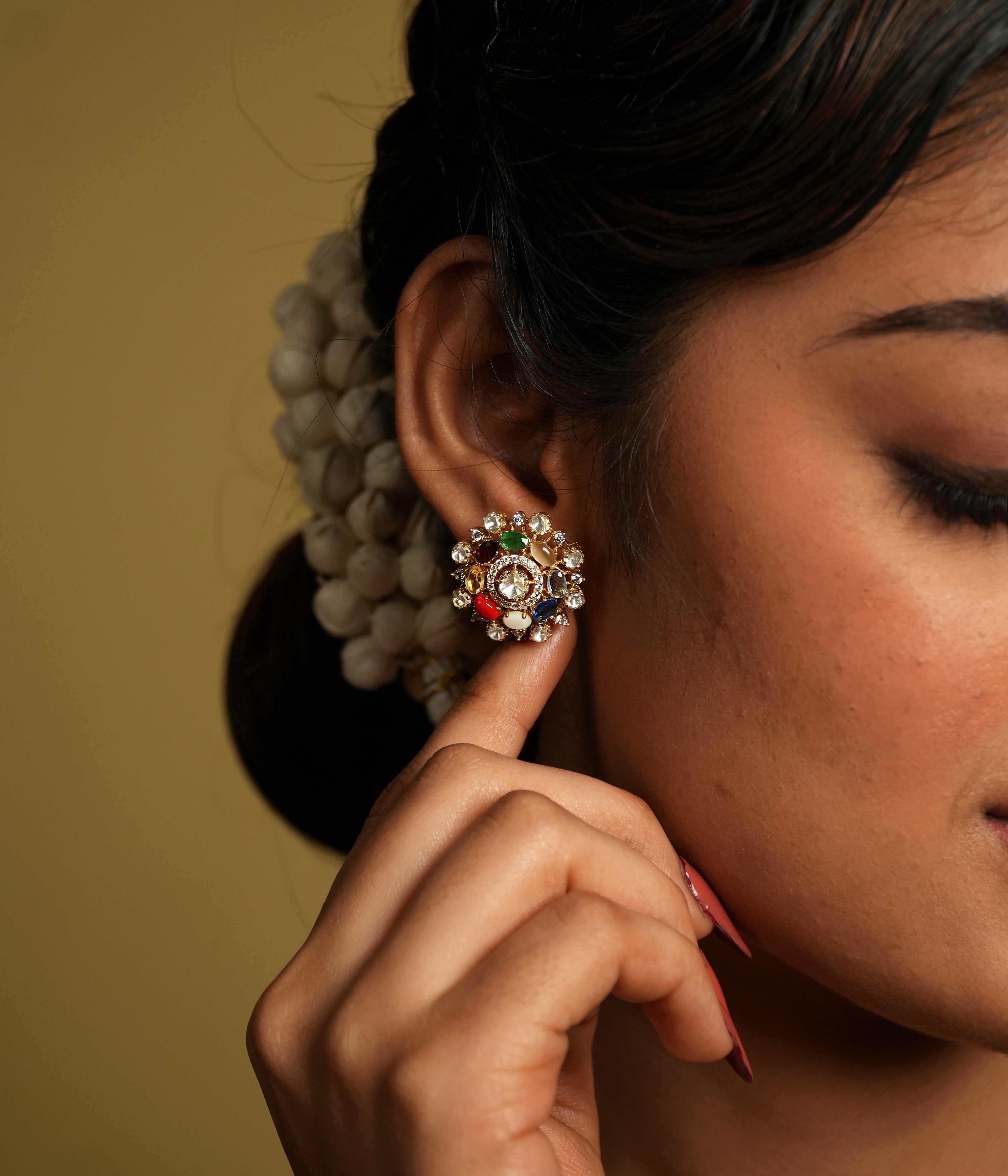 Cakshaya Ear stud