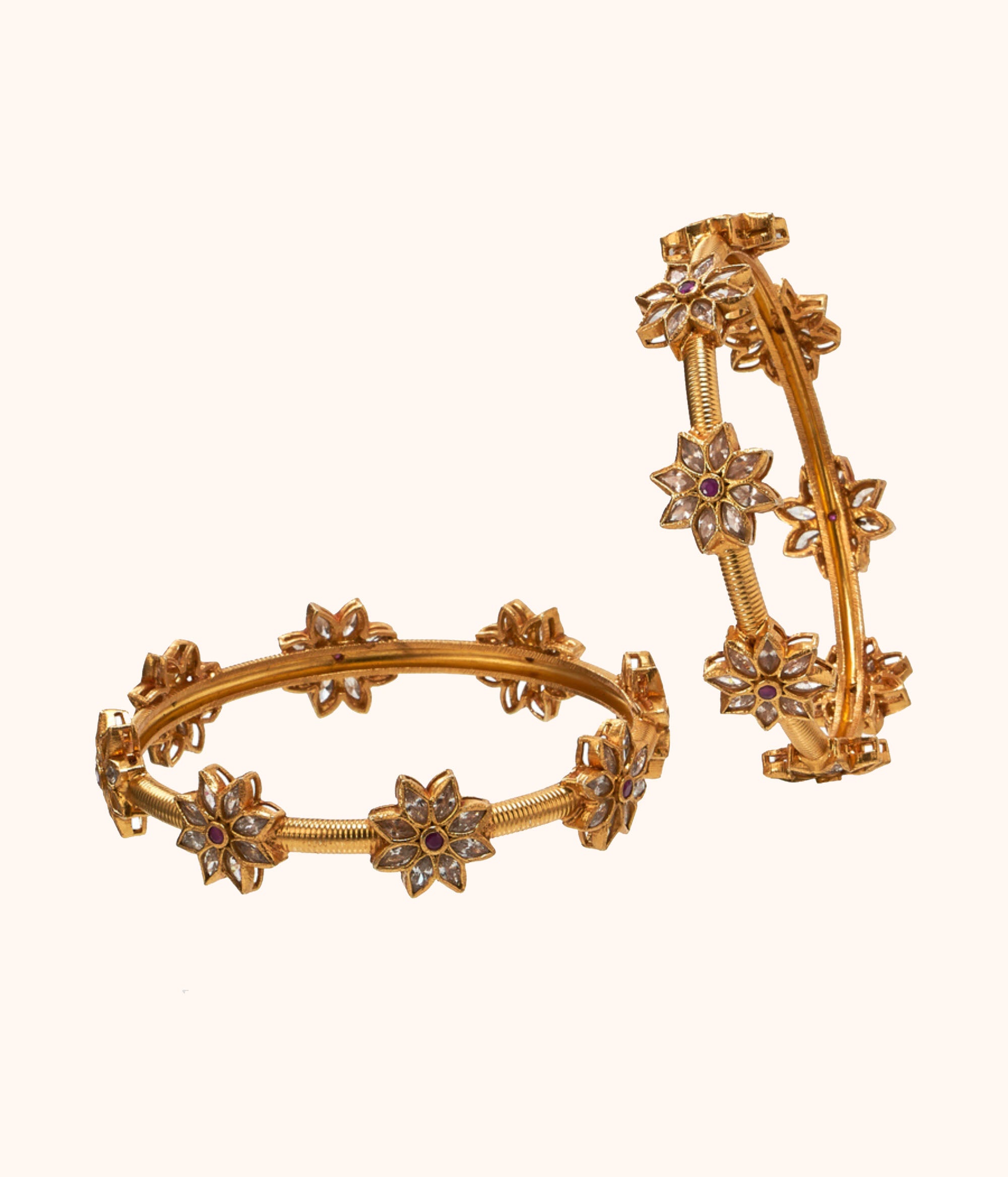 Vetchi Flower Bangle