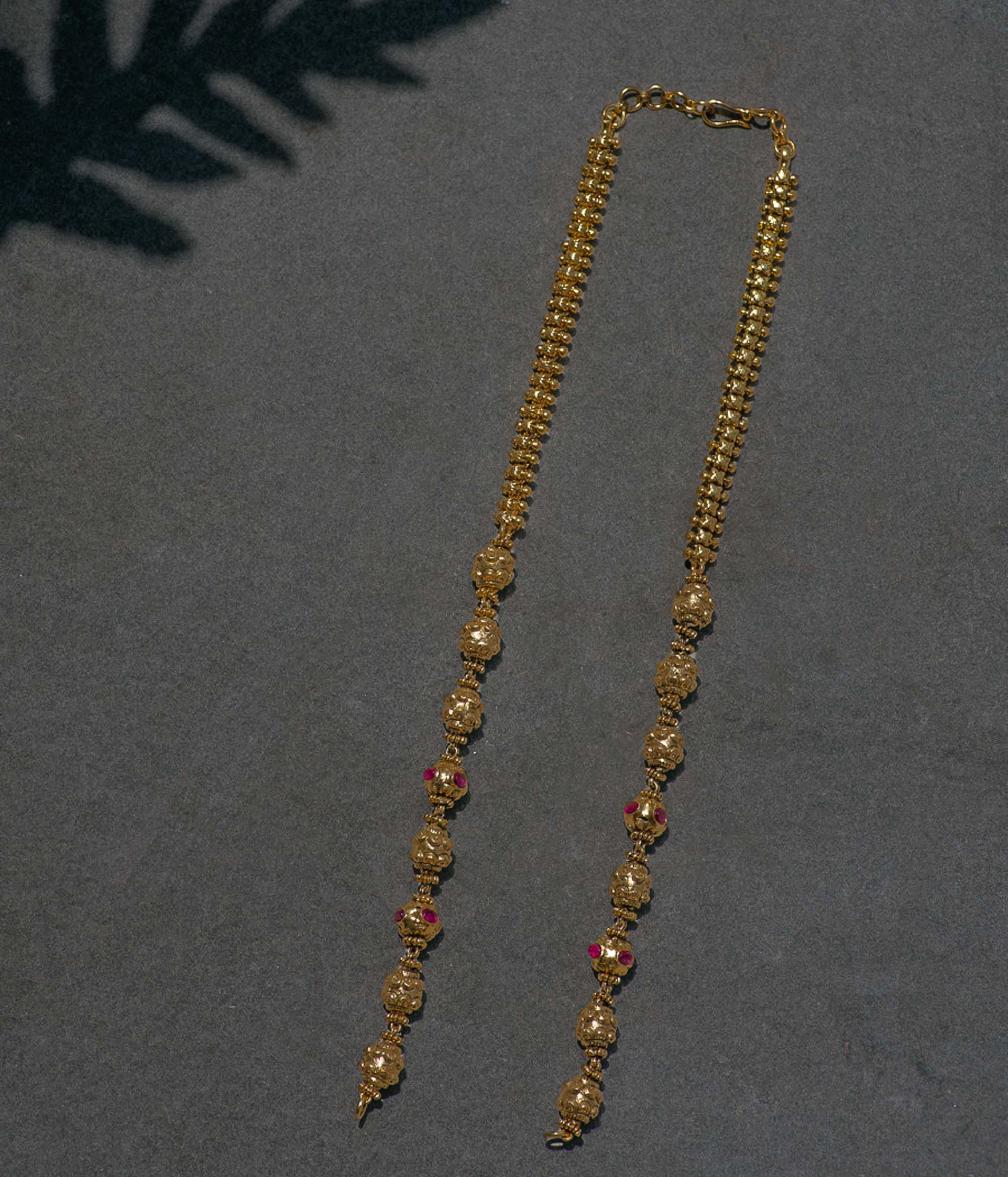 CHLOSEY Chain