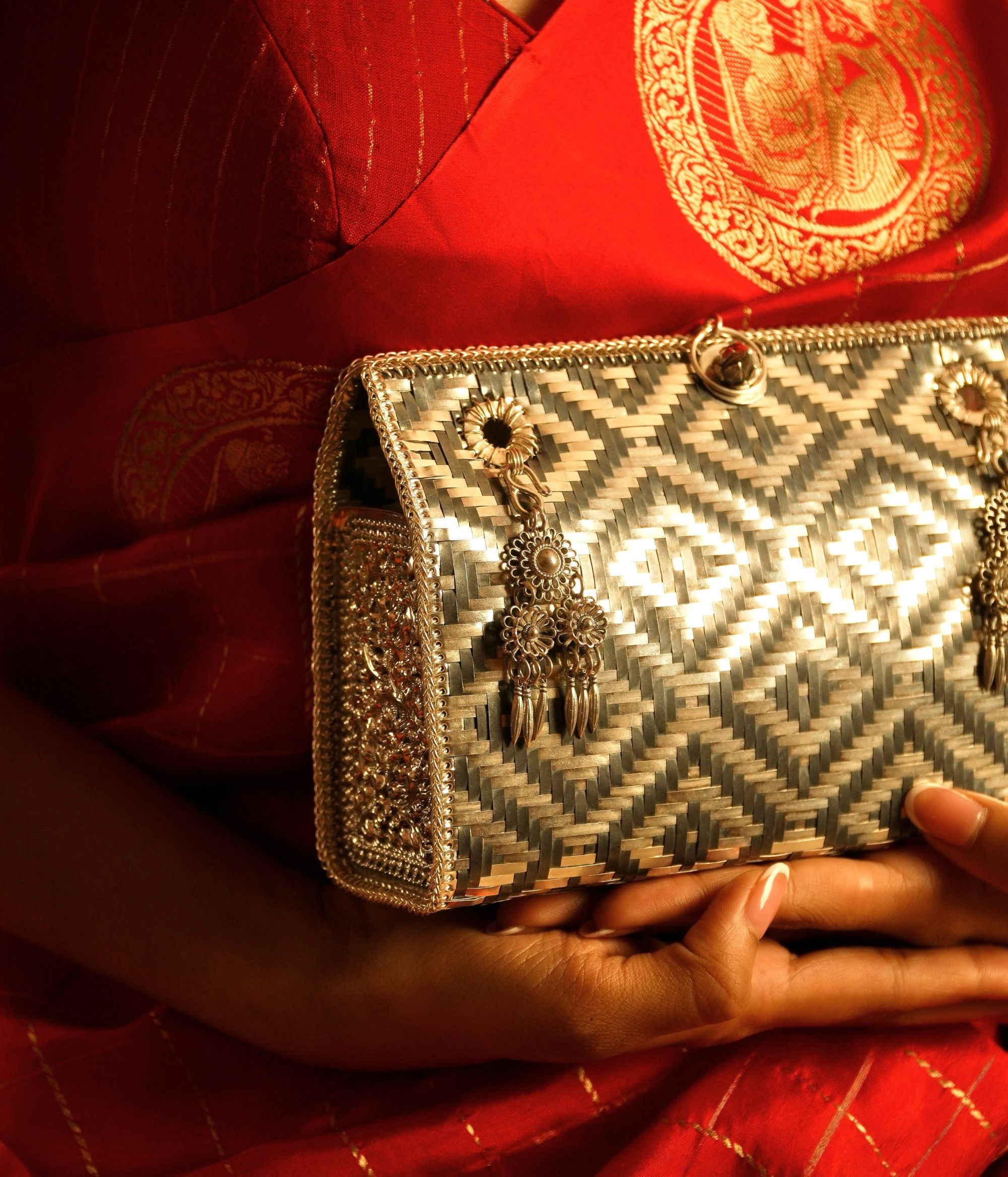 Luxury-silver-purse-Chennai.jpg