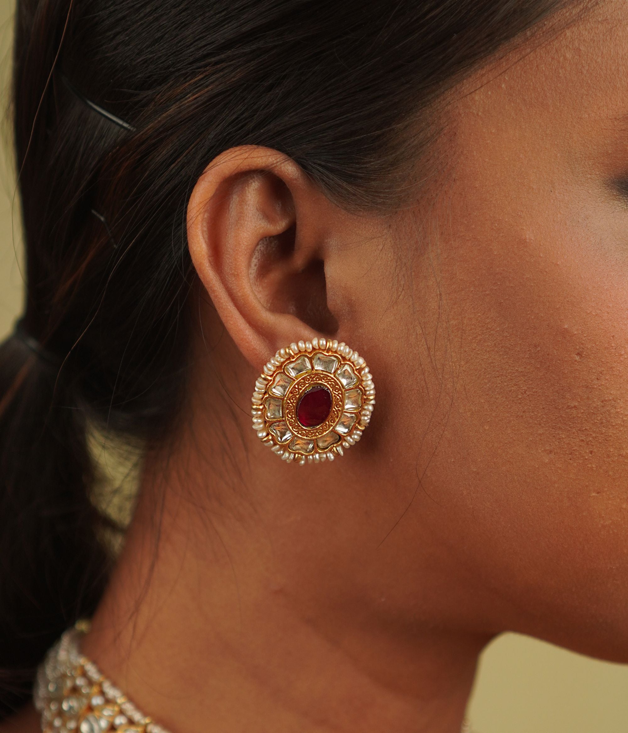 Ala Round Red Stone with Kundan Earrings
